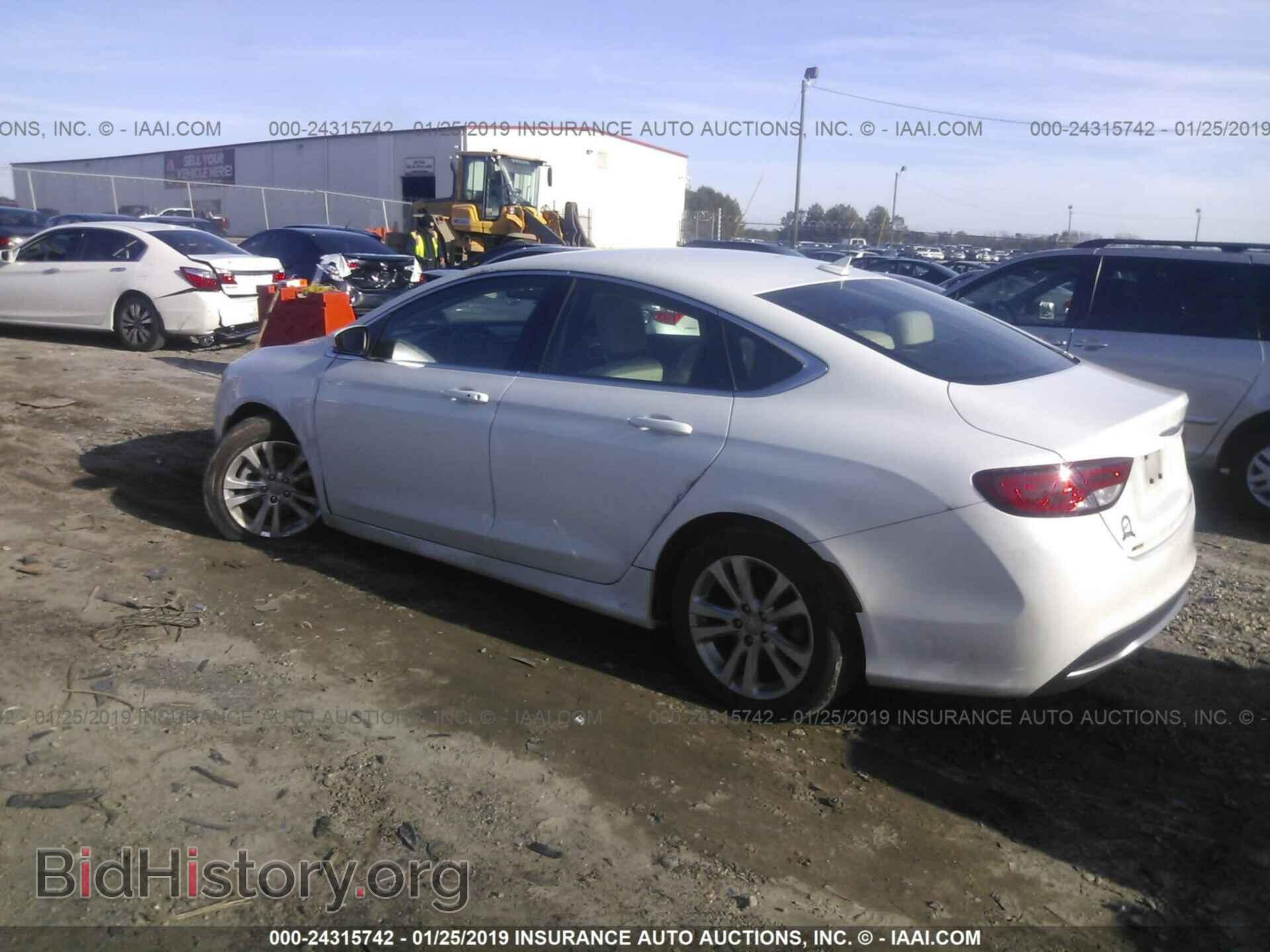 2016 CHRYSLER 200 - VIN: 1C3CCCAB2GN177561 - Фото 3