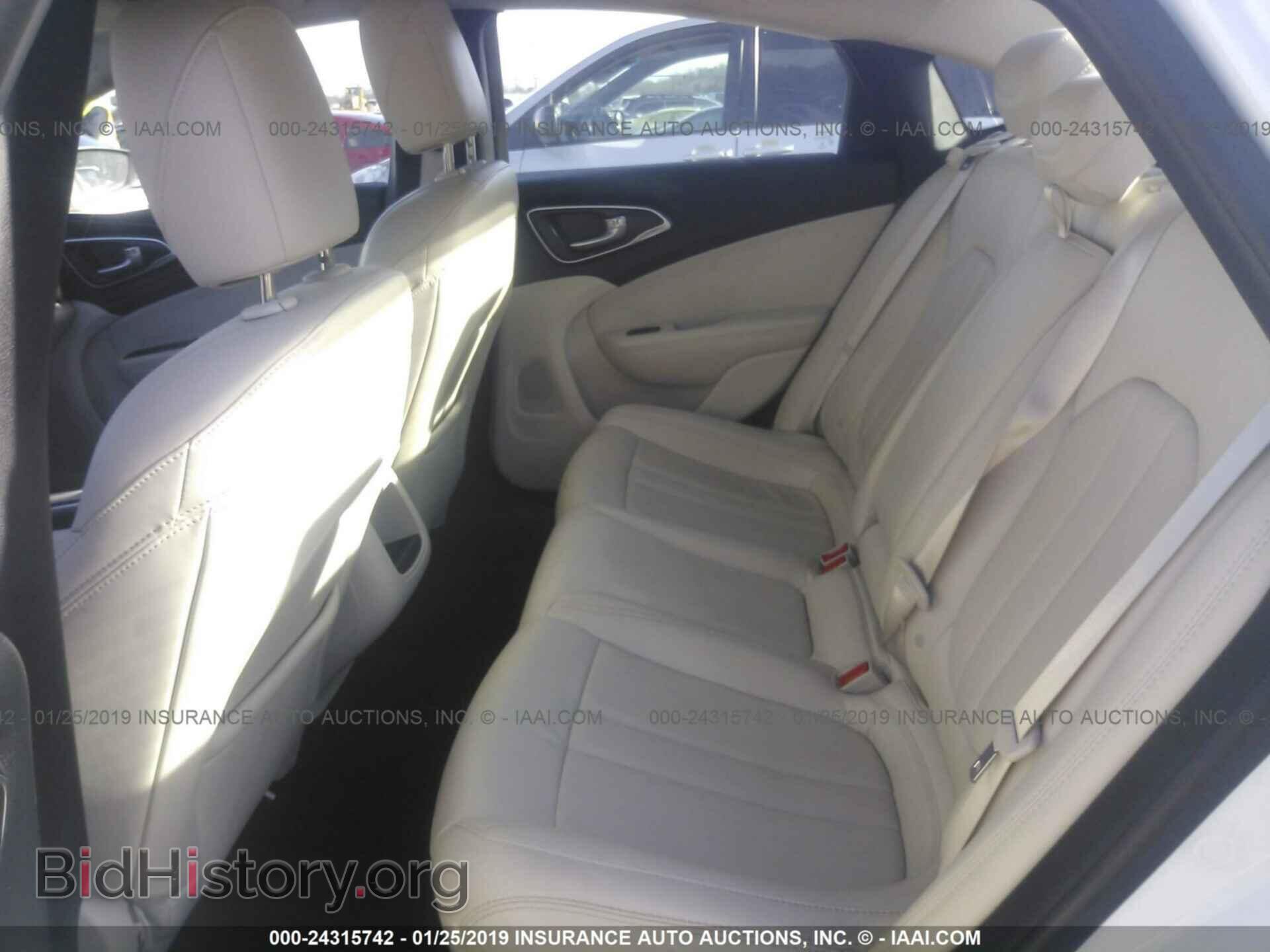 2016 CHRYSLER 200 - VIN: 1C3CCCAB2GN177561 - Фото 8