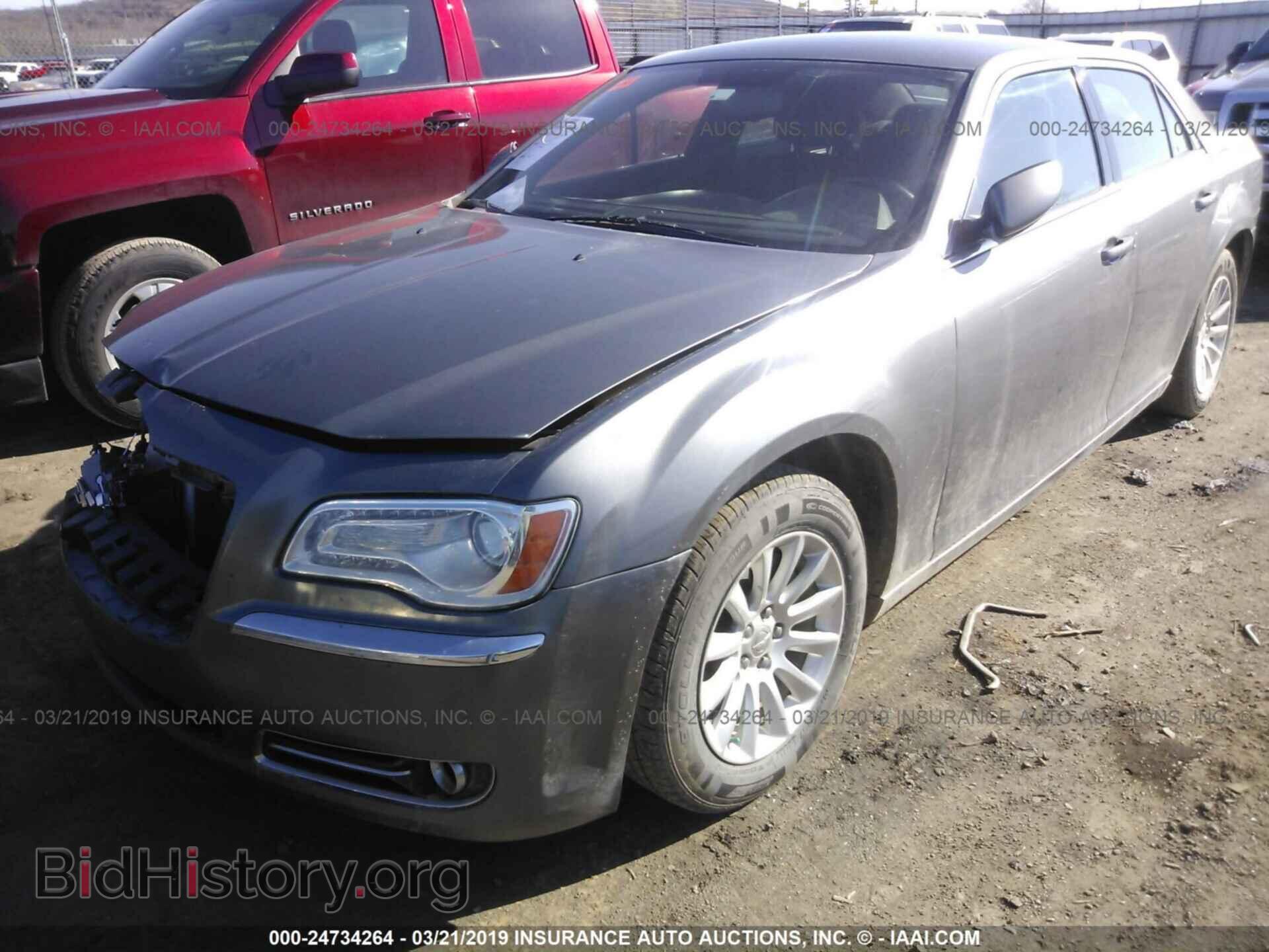 2012 CHRYSLER 300 - VIN: 2C3CCAAG5CH116613 - Фото 2
