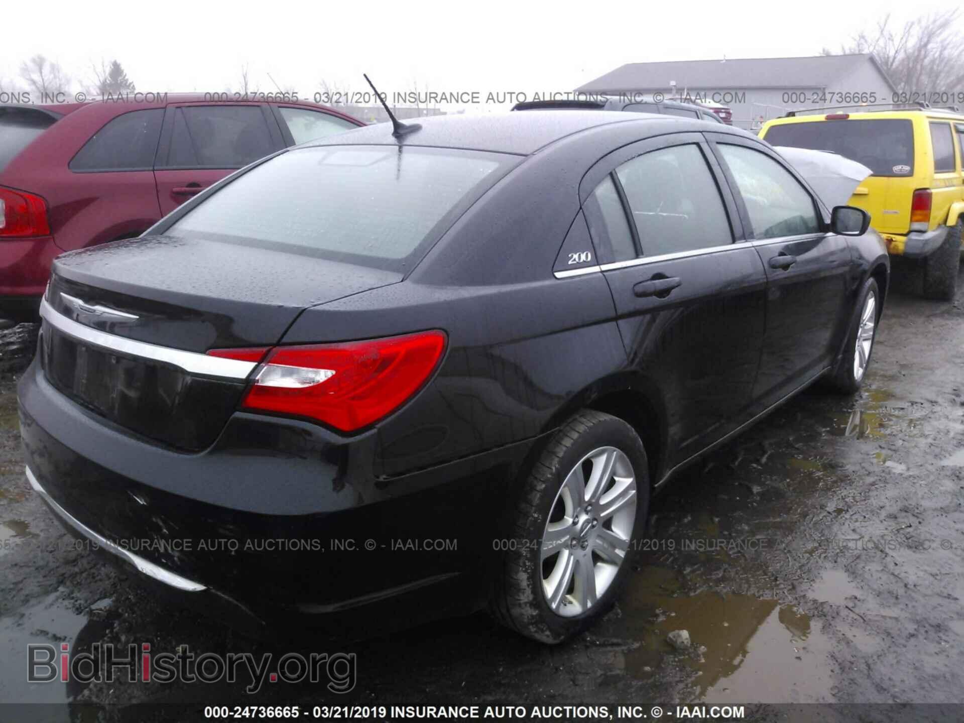 2012 CHRYSLER 200 - VIN: 1C3CCBBB8CN164722 - Фото 4