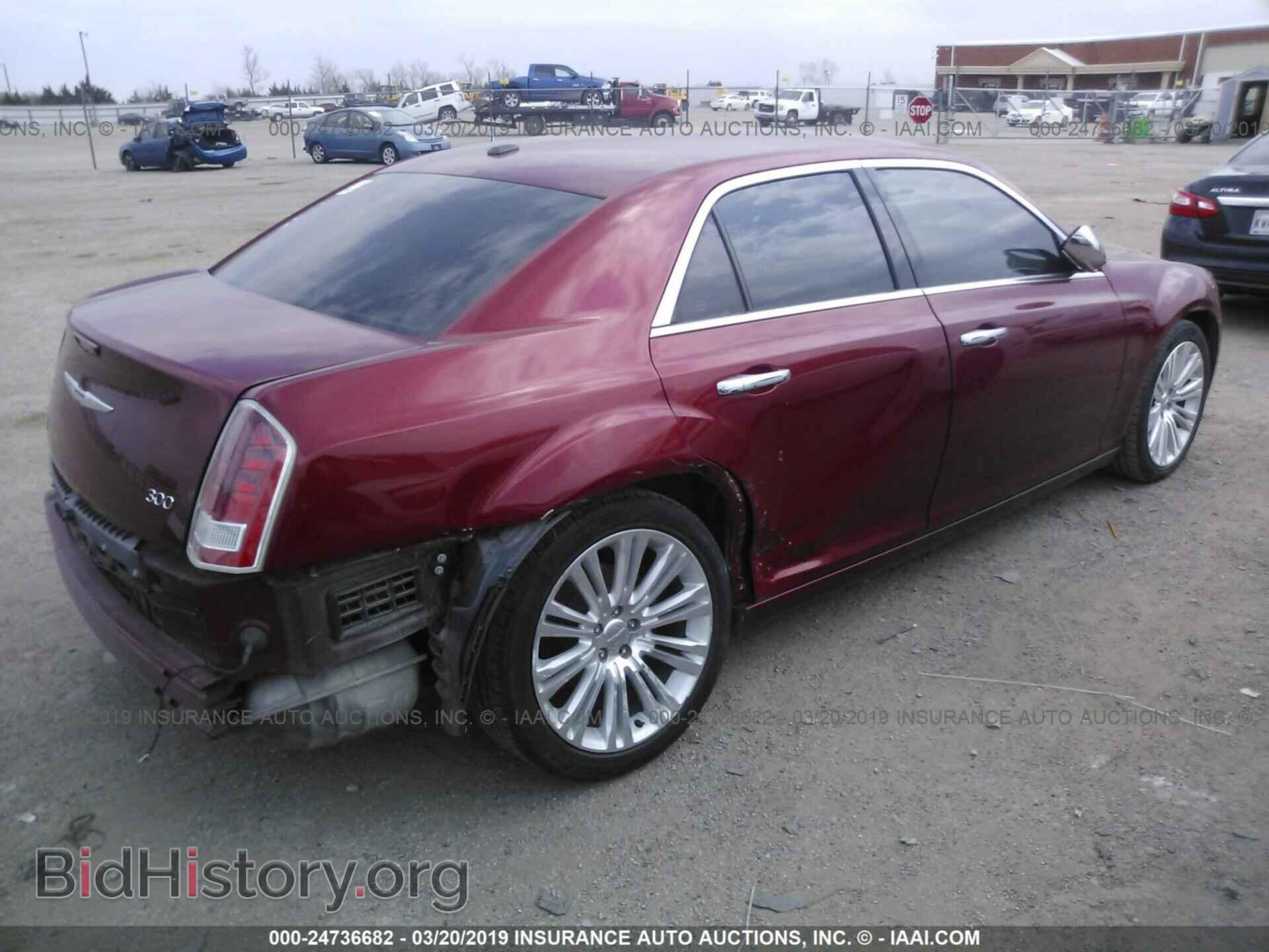 2012 CHRYSLER 300 - VIN: 2C3CCACG5CH200766 - Photo 4