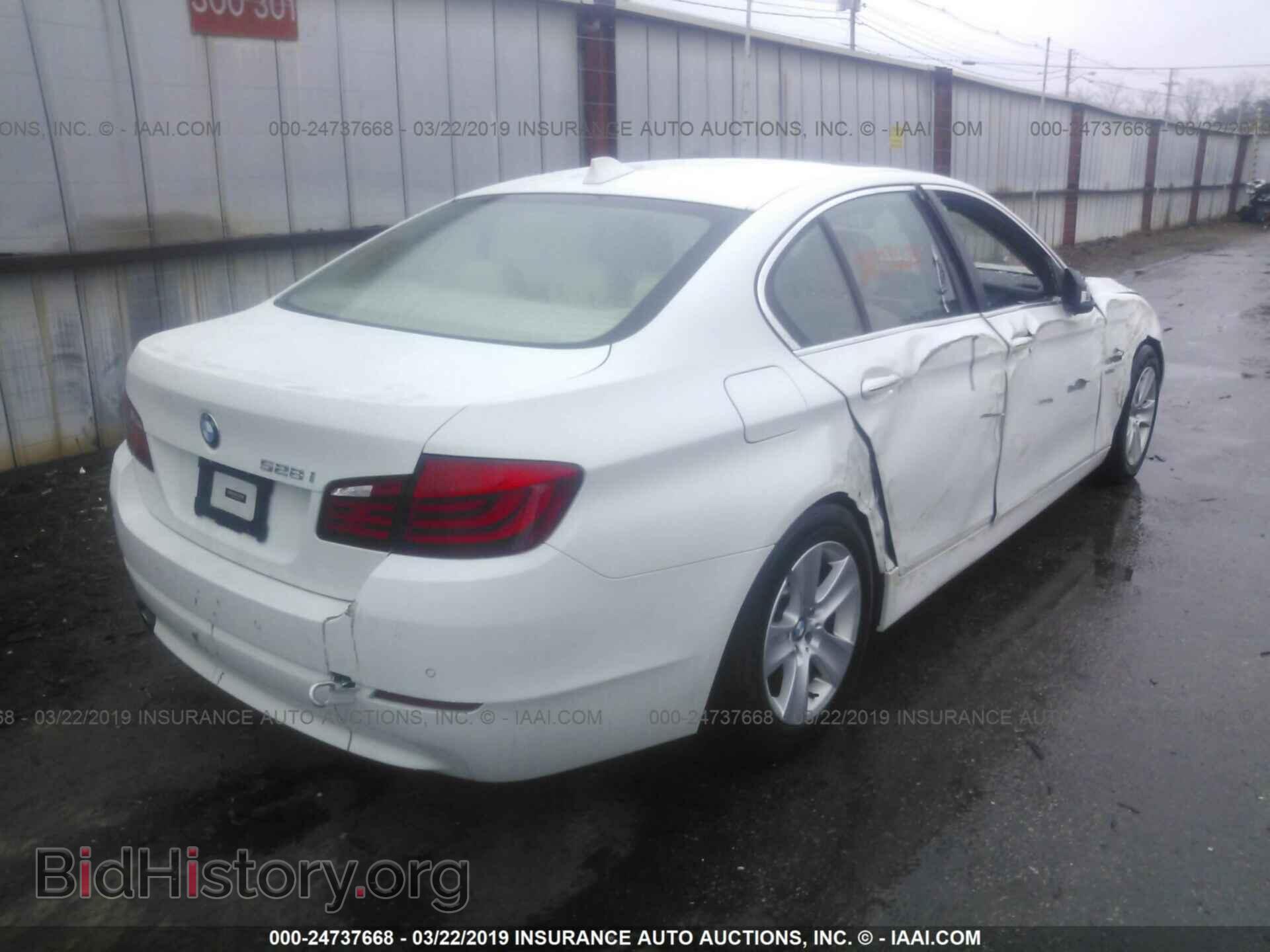 2012 BMW 528 - VIN: WBAXH5C57CDW07034 - Фото 4