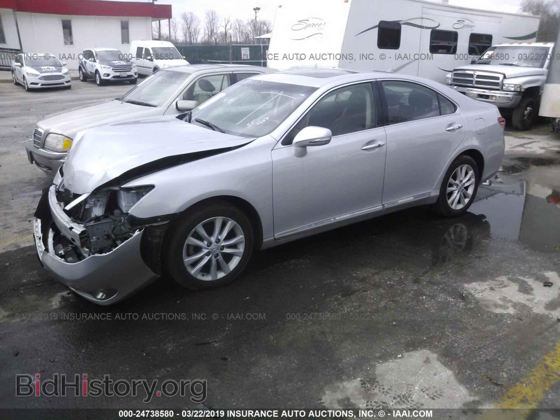 2011 LEXUS ES - VIN: JTHBK1EG7B2461412 - Photo 2
