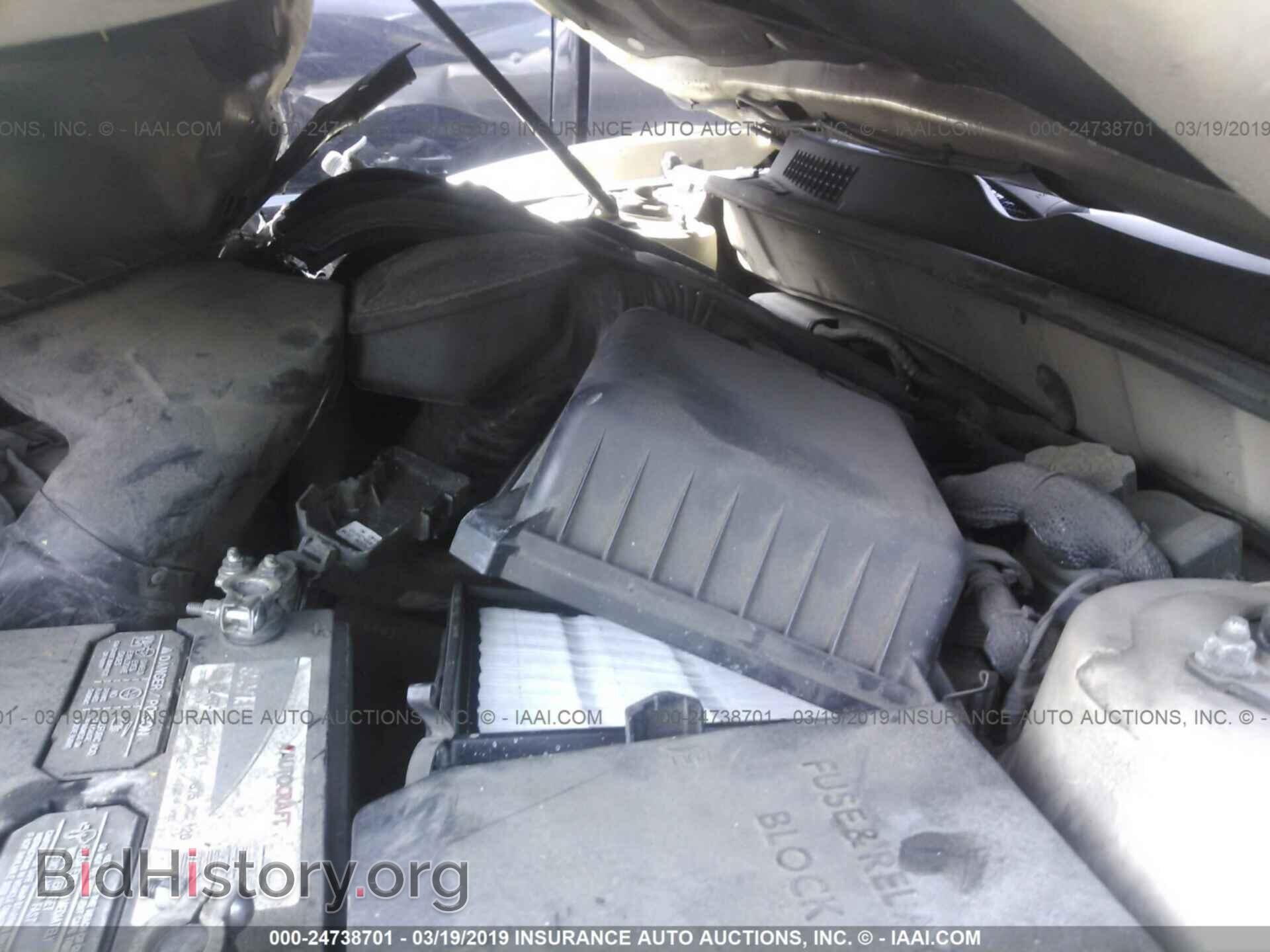2007 KIA OPTIMA - VIN: KNAGE123675121042 - Фото 10