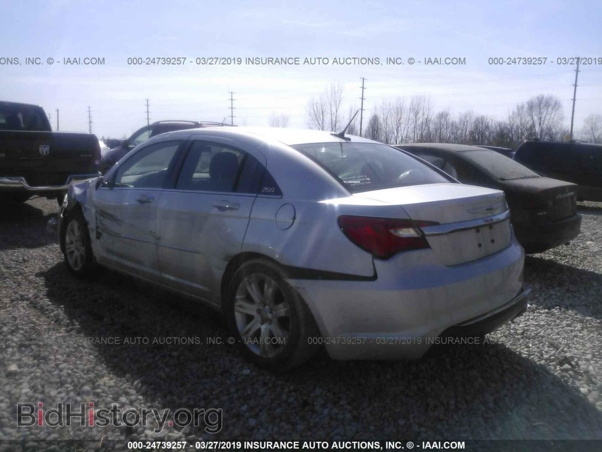 2012 CHRYSLER 200 - VIN: 1C3CCBAB4CN318196 - Фото 3