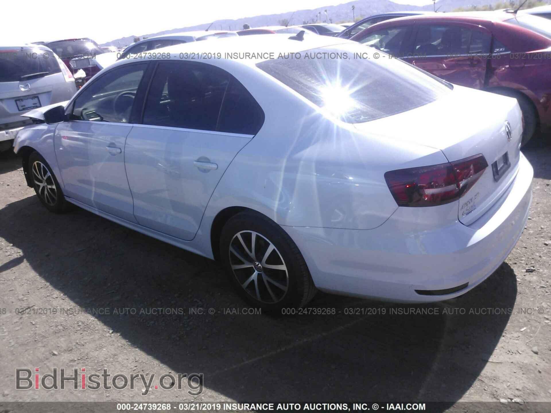 2017 VOLKSWAGEN JETTA - VIN: 3VWDB7AJ0HM292041 - Фото 3