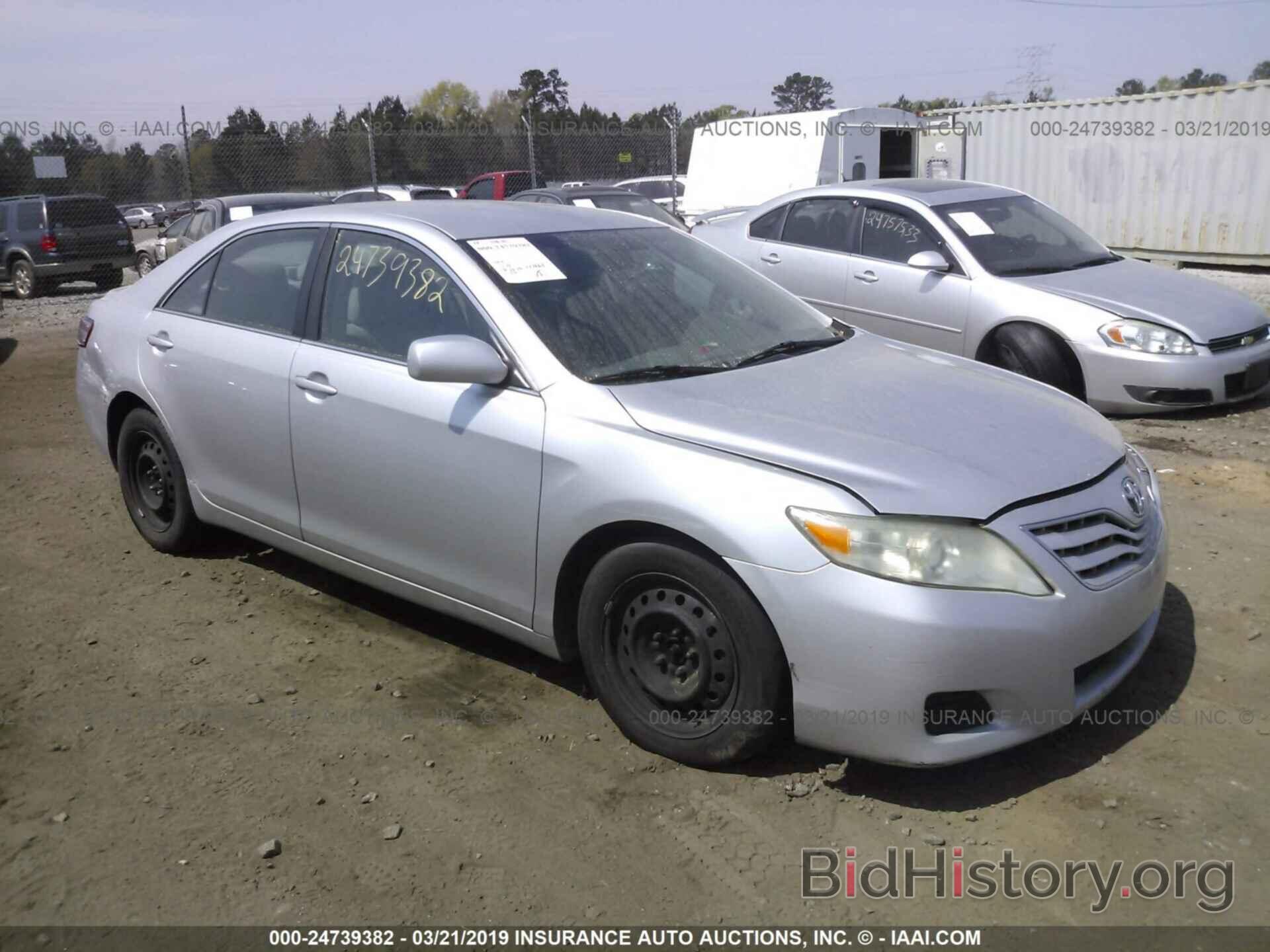 Photo 4T1BF3EK5BU124548 - TOYOTA CAMRY 2011