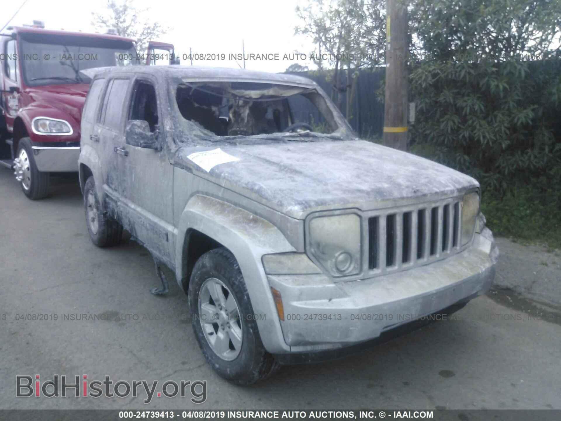 Фотография 1J4PN2GK2BW574242 - JEEP LIBERTY 2011