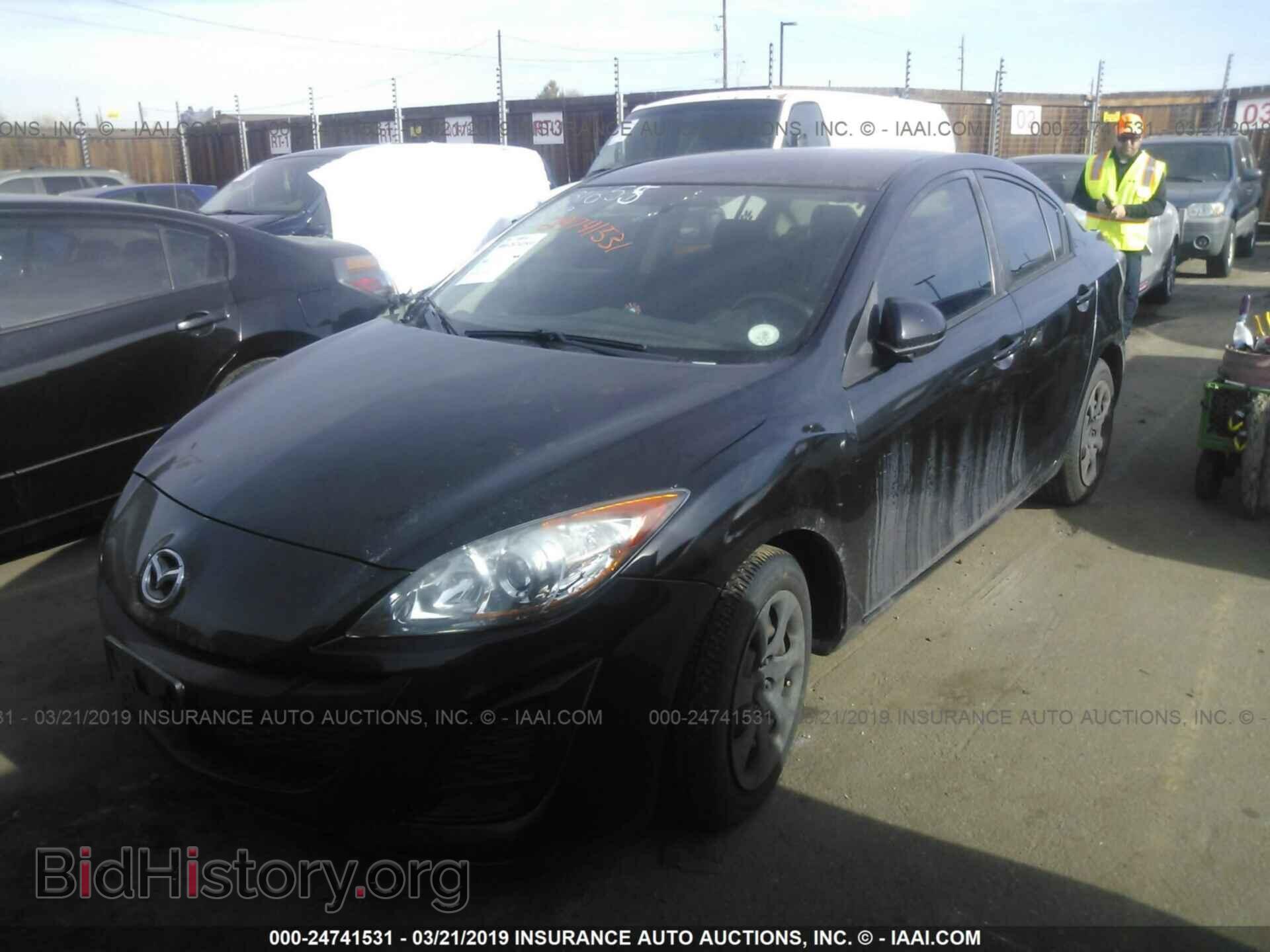 2011 MAZDA 3 - VIN: JM1BL1UF8B1380514 - Фото 2