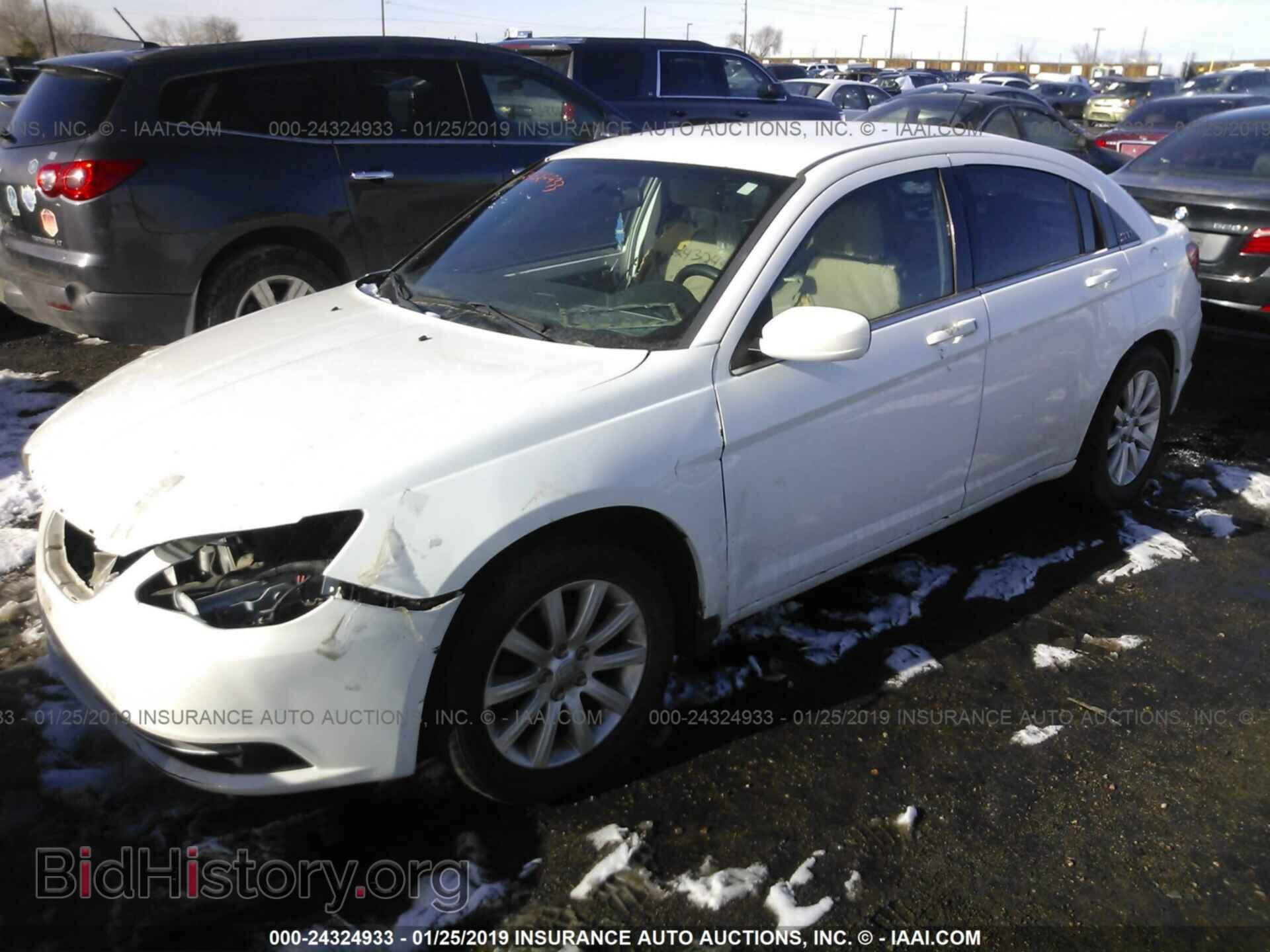 2012 CHRYSLER 200 - VIN: 1C3CCBAB8CN291651 - Photo 2