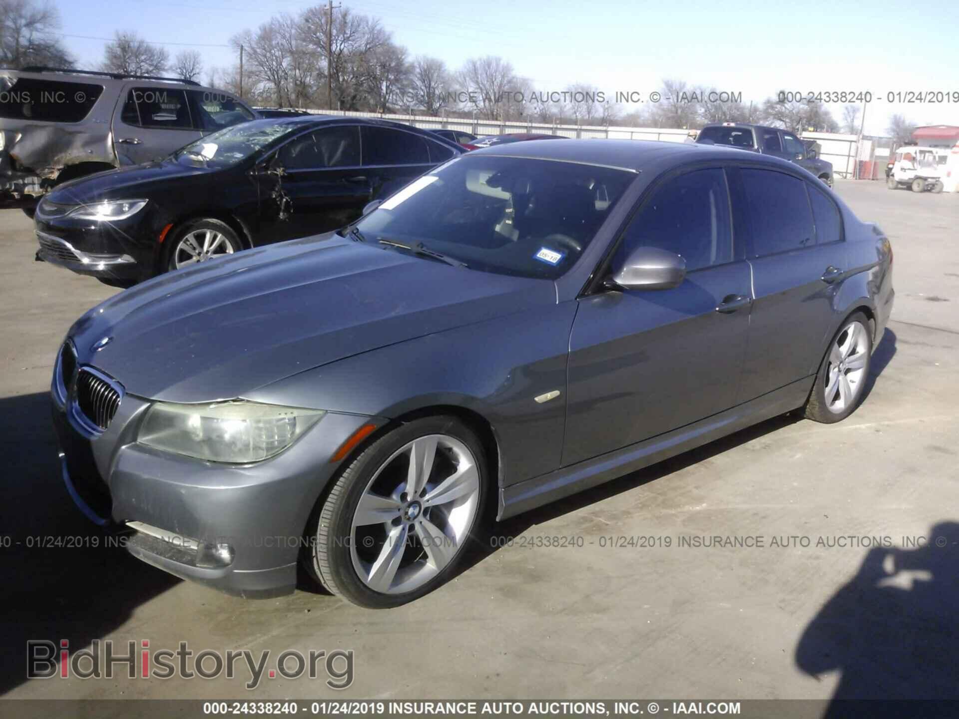 2009 BMW 335 - VIN: WBAPM73569E191441 - Фото 2