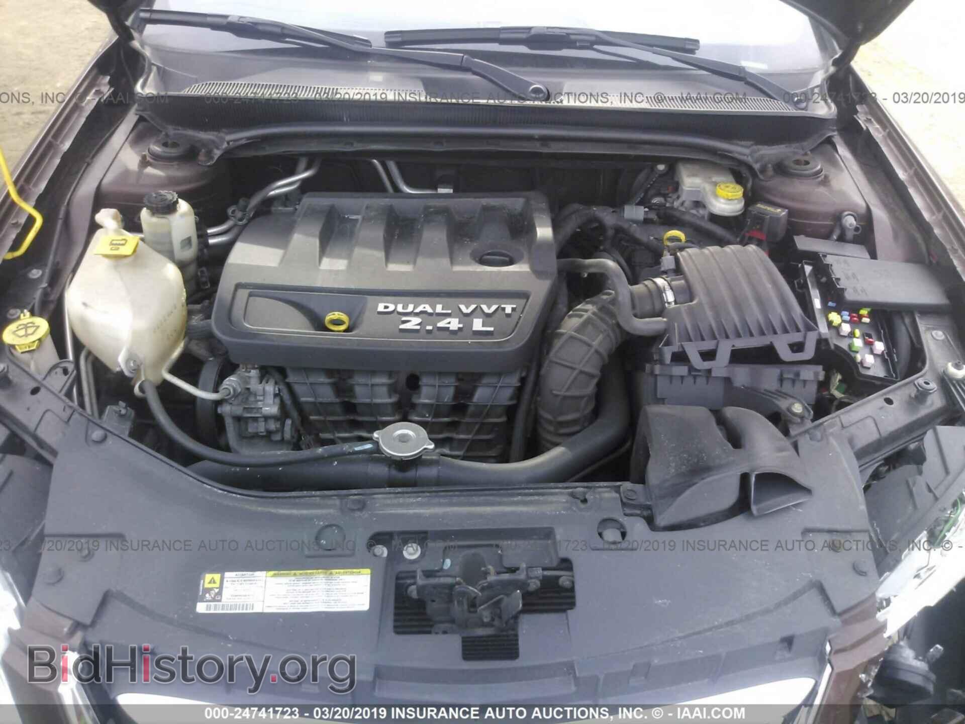 2012 CHRYSLER 200 - VIN: 1C3CCBAB0CN281664 - Фото 10