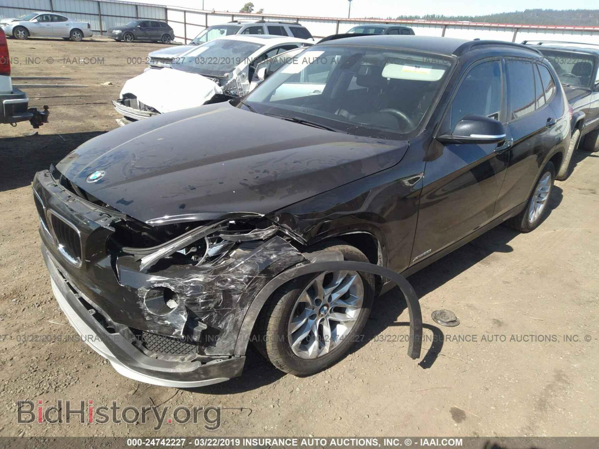 2015 BMW X1 - VIN: WBAVL1C51FVY28030 - Фото 2