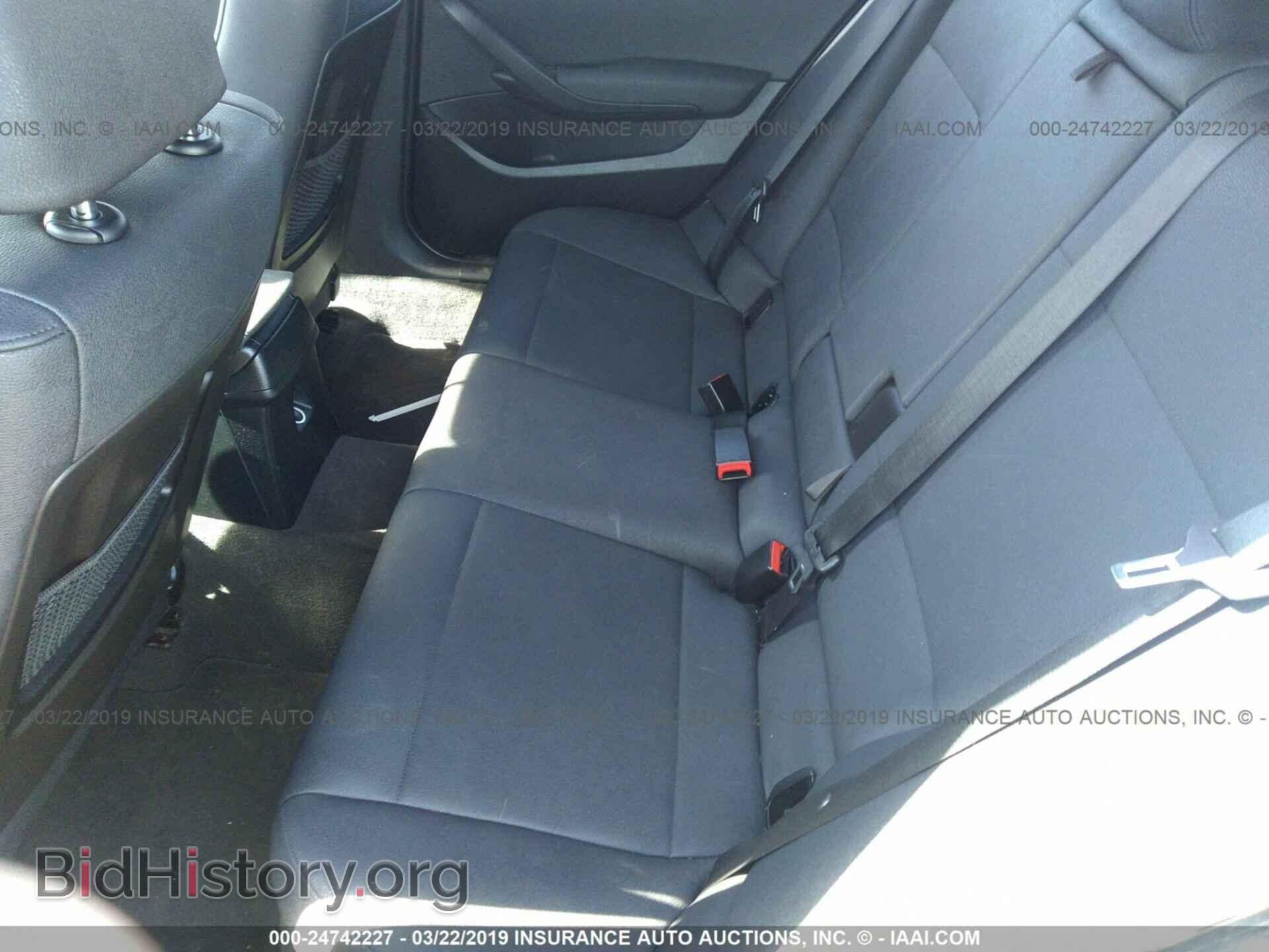 2015 BMW X1 - VIN: WBAVL1C51FVY28030 - Фото 8