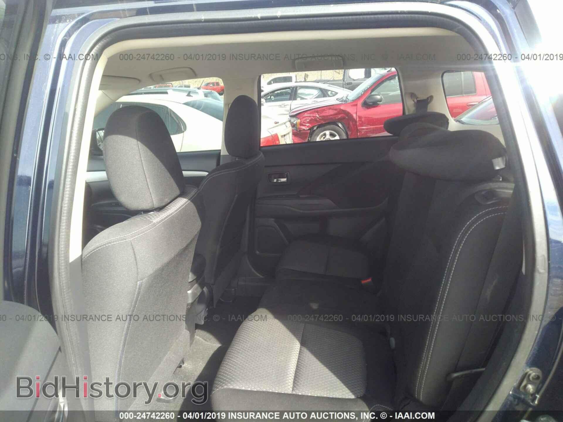 2017 MITSUBISHI OUTLANDER - VIN: JA4AD3A38HZ042128 - Фото 8