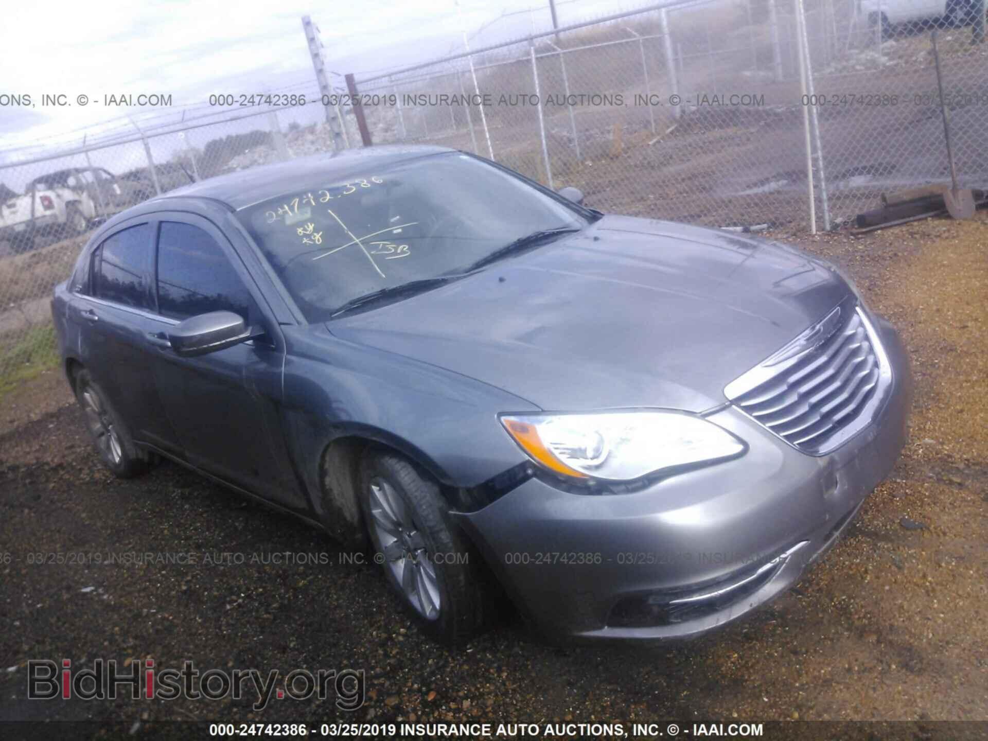Photo 1C3CCBBB8DN556116 - CHRYSLER 200 2013