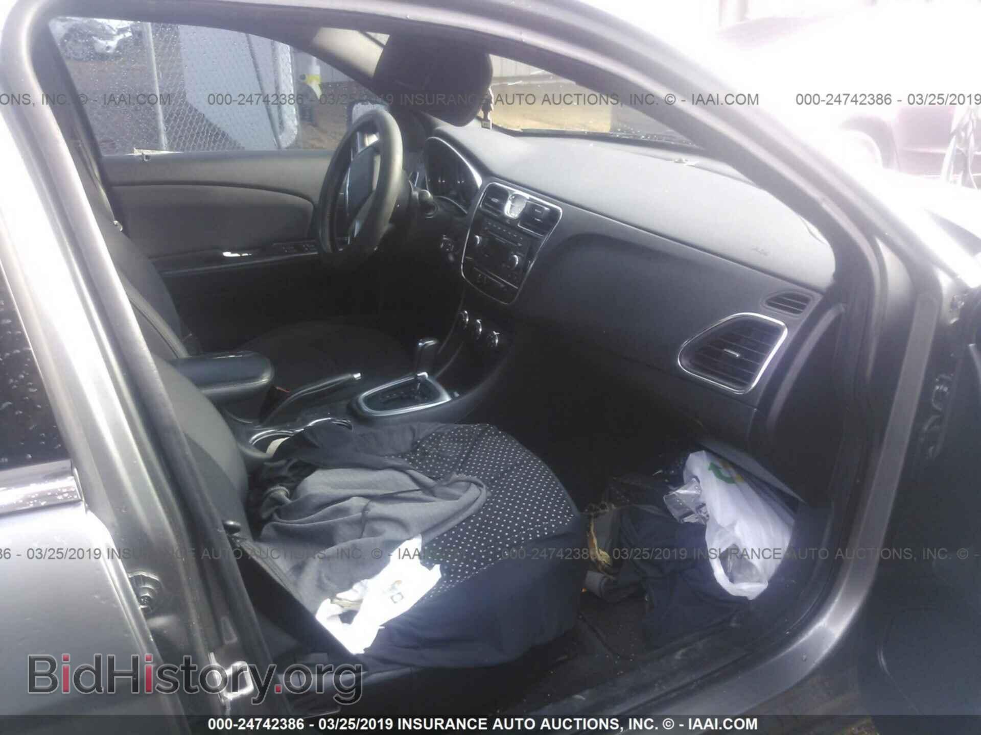 2013 CHRYSLER 200 - VIN: 1C3CCBBB8DN556116 - Фото 5