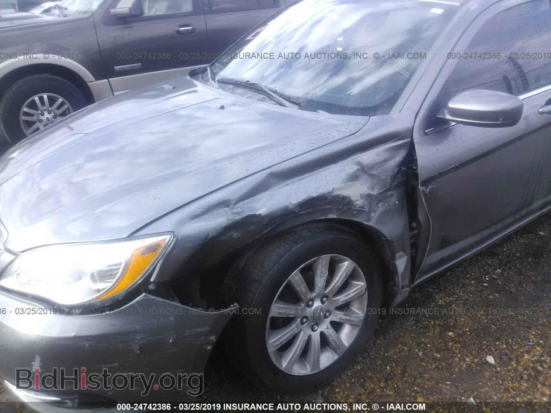 2013 CHRYSLER 200 - VIN: 1C3CCBBB8DN556116 - Фото 6