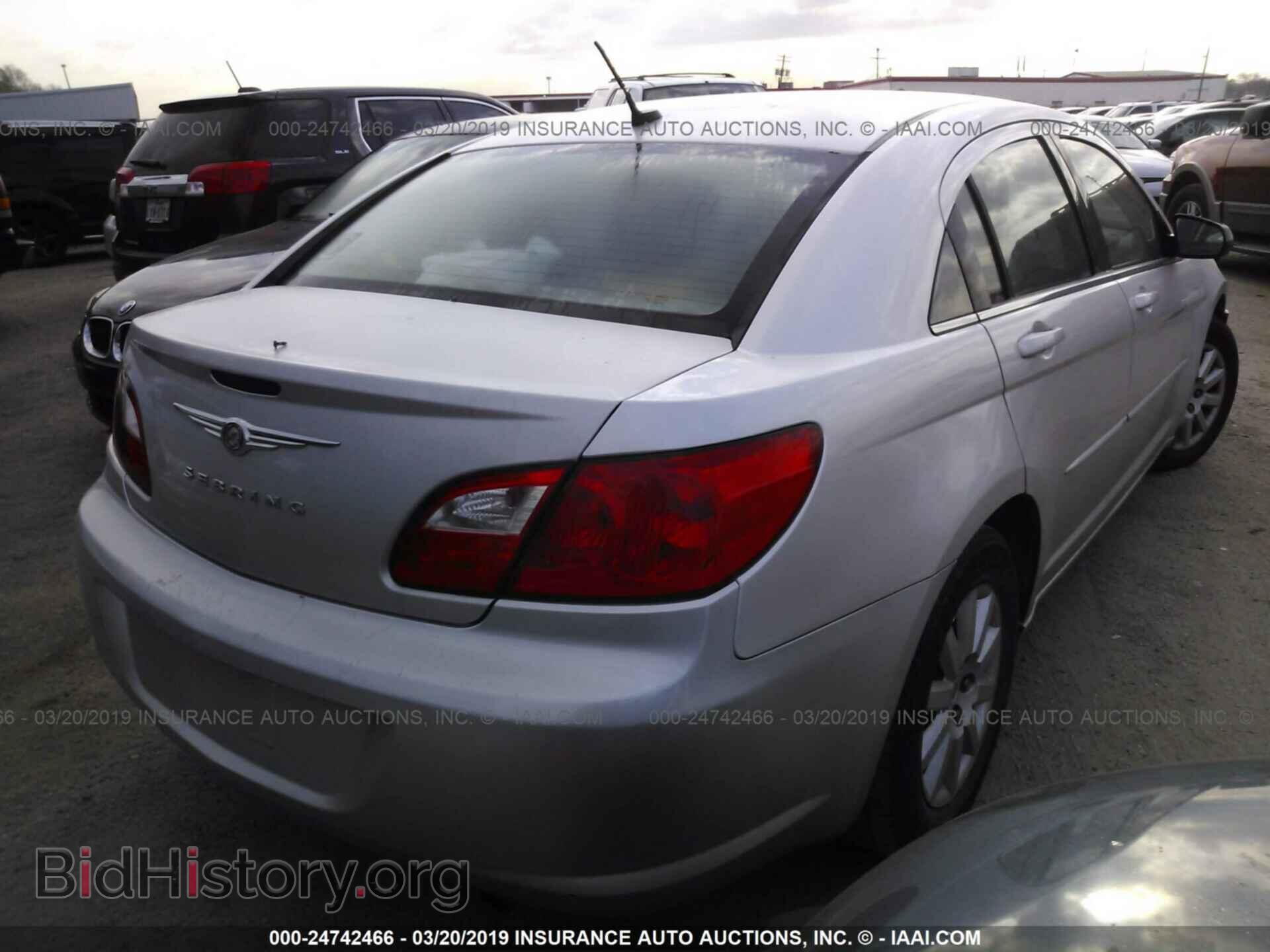 2010 CHRYSLER SEBRING - VIN: 1C3CC4FB9AN185131 - Фото 4