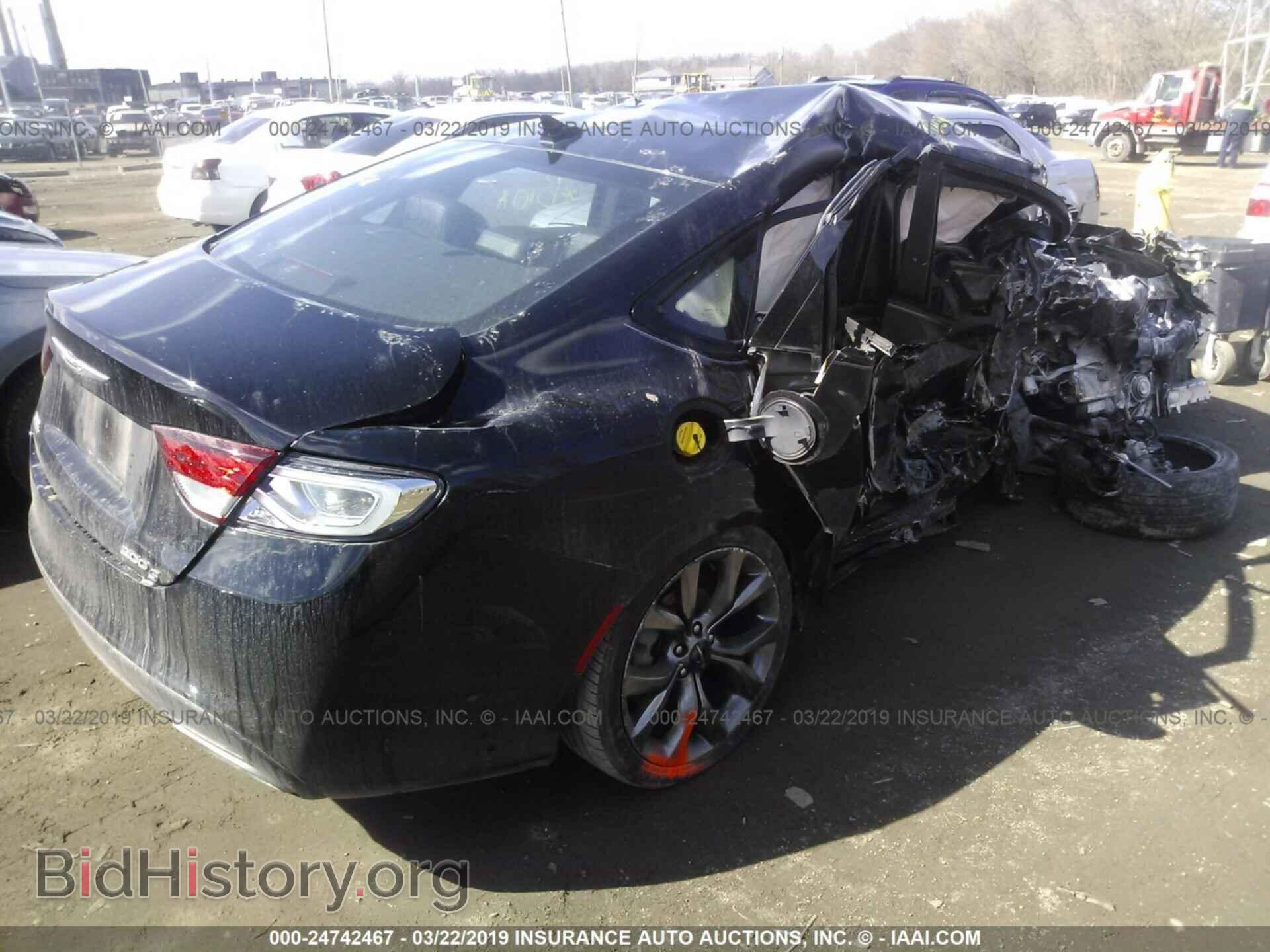2016 CHRYSLER 200 - VIN: 1C3CCCBB9GN107652 - Фото 4