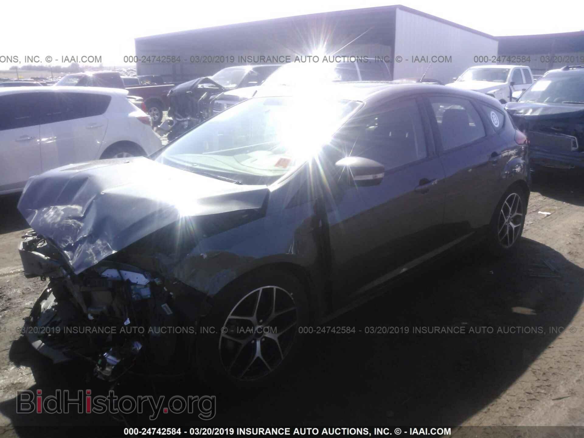 2017 FORD FOCUS - VIN: 1FADP3M23HL307981 - Фото 2