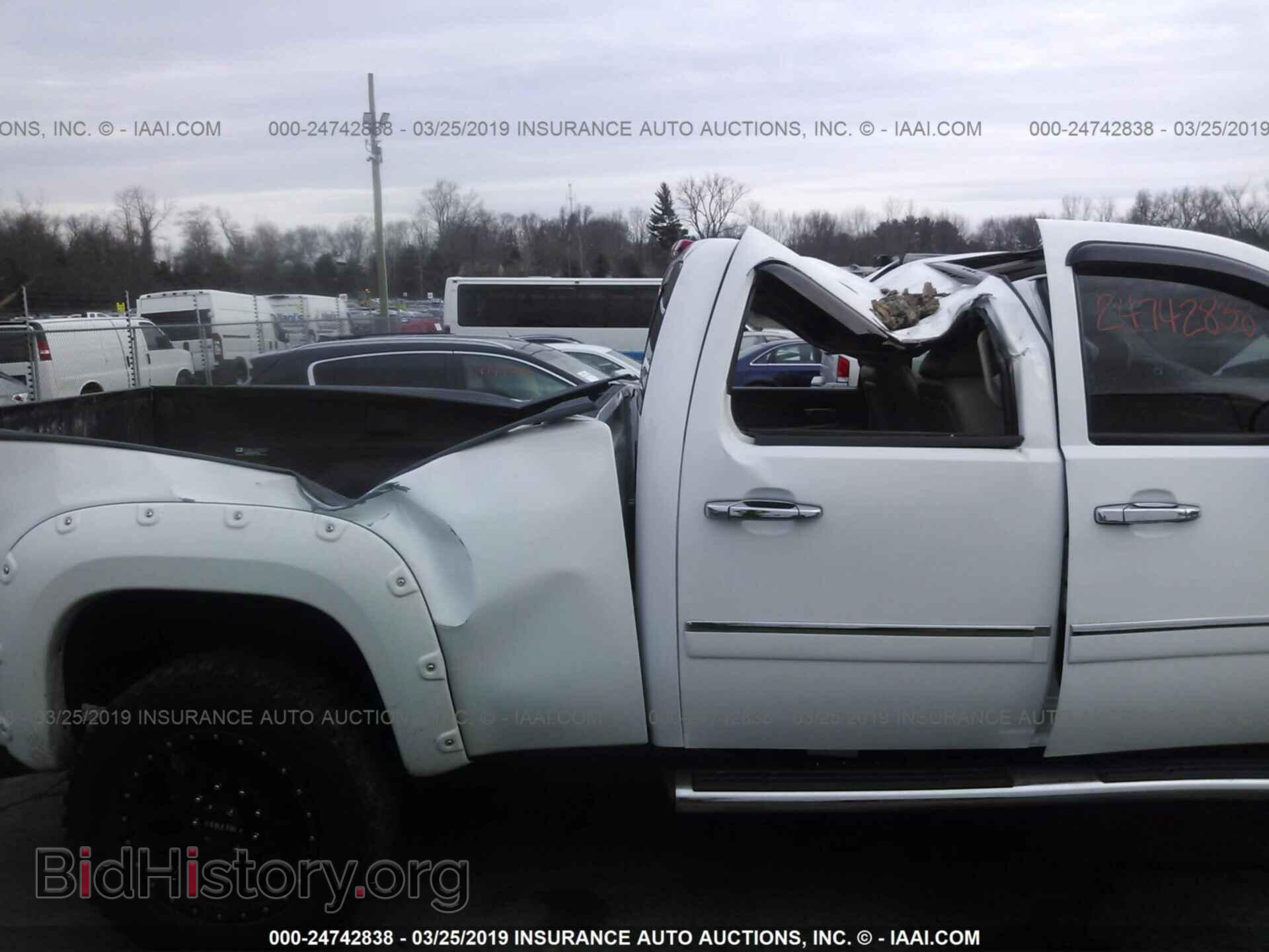 2011 GMC SIERRA - VIN: 1GT125C87BF185404 - Фото 6