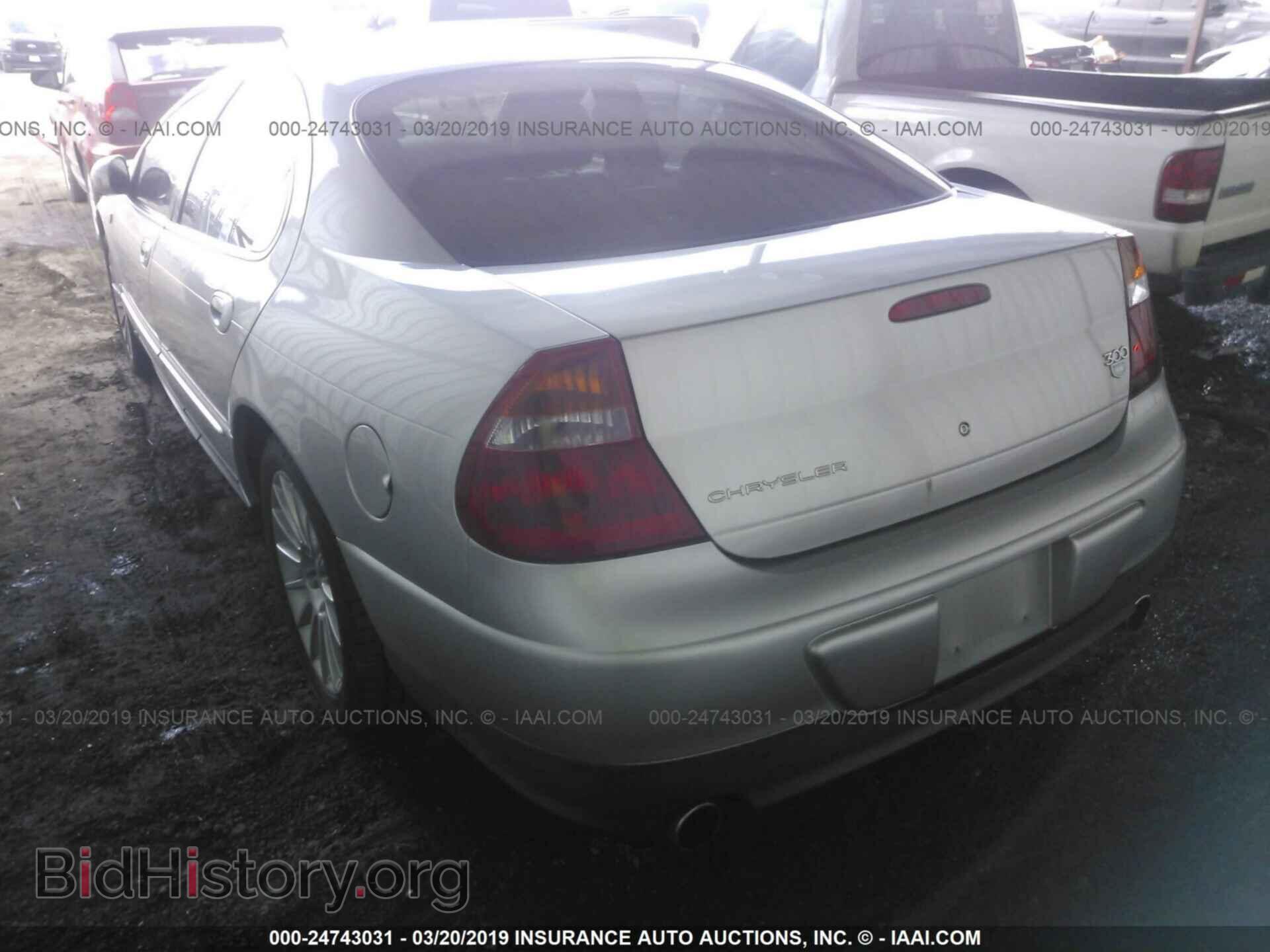 2002 CHRYSLER 300M - VIN: 2C3AE76K62H314620 - Фото 3