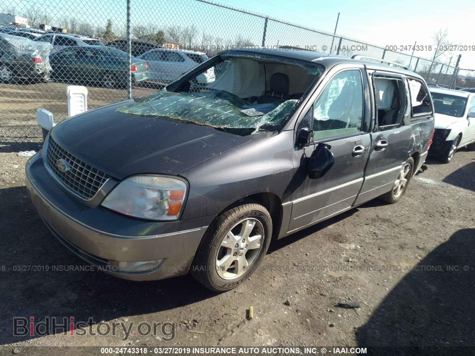 2005 FORD FREESTAR - VIN: 2FMDA58205BA48973 - Фото 2