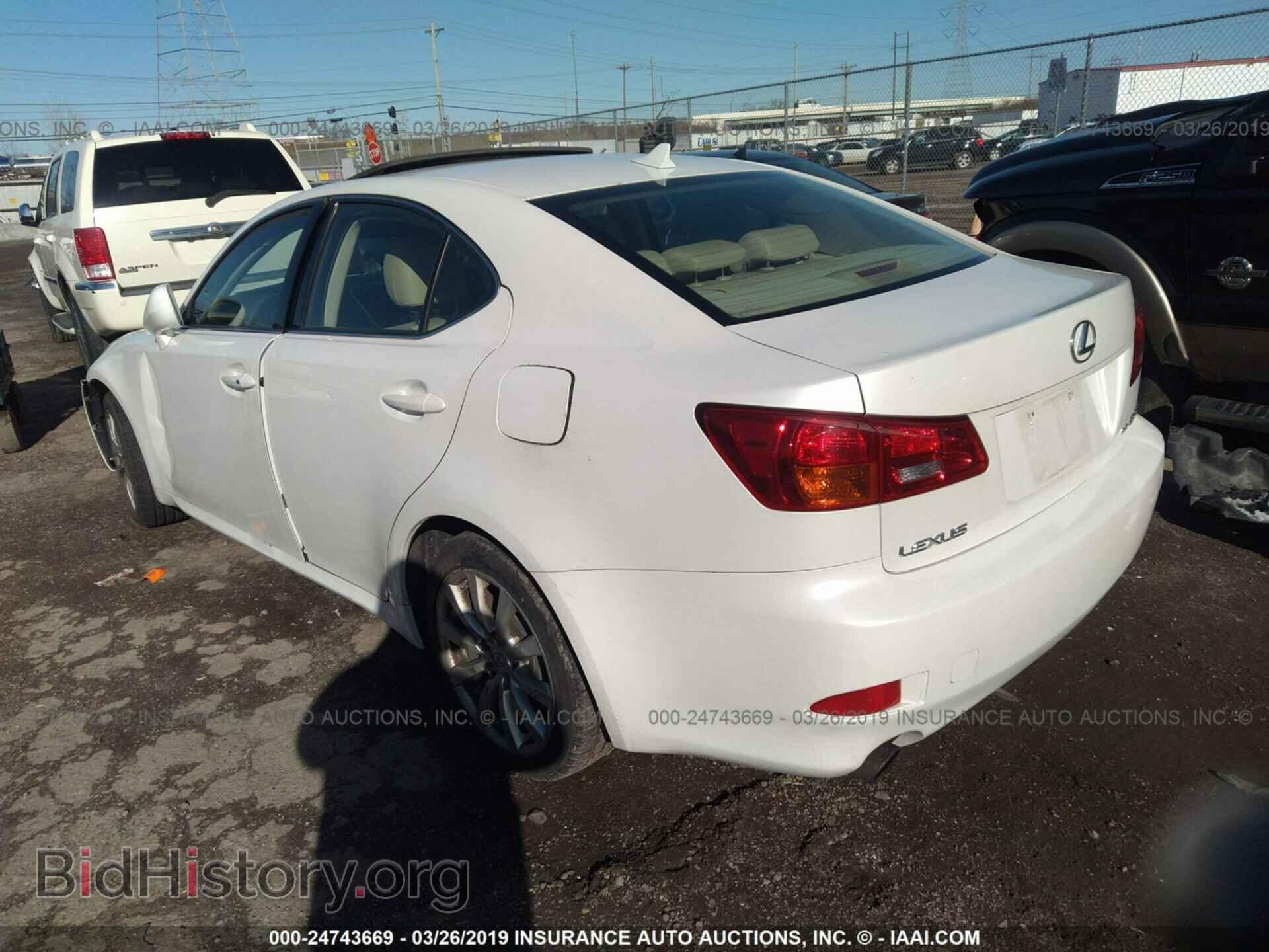 2008 LEXUS IS - VIN: JTHCK262082023353 - Фото 3