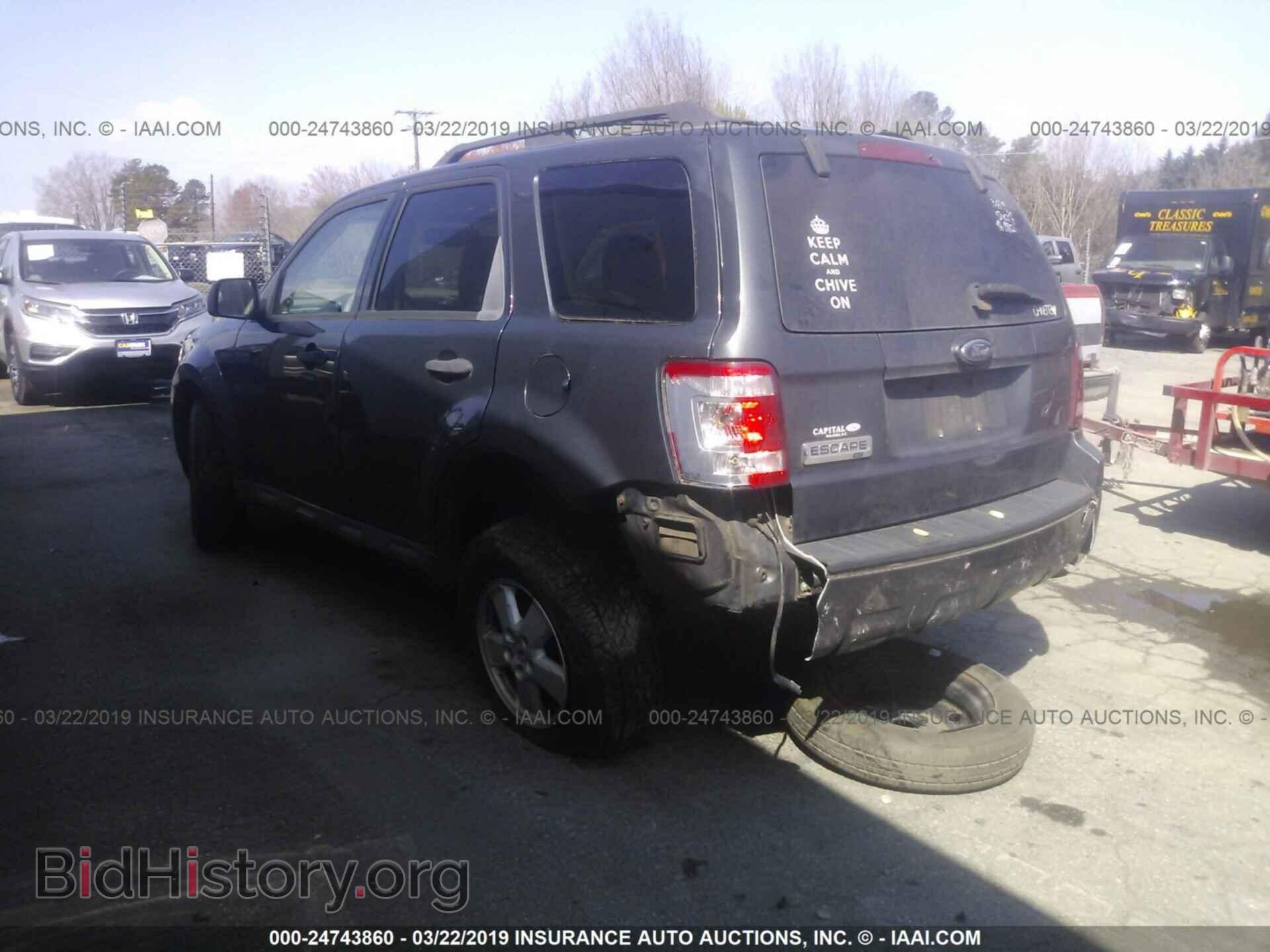 2009 FORD ESCAPE - VIN: 1FMCU03789KA80638 - Фото 3