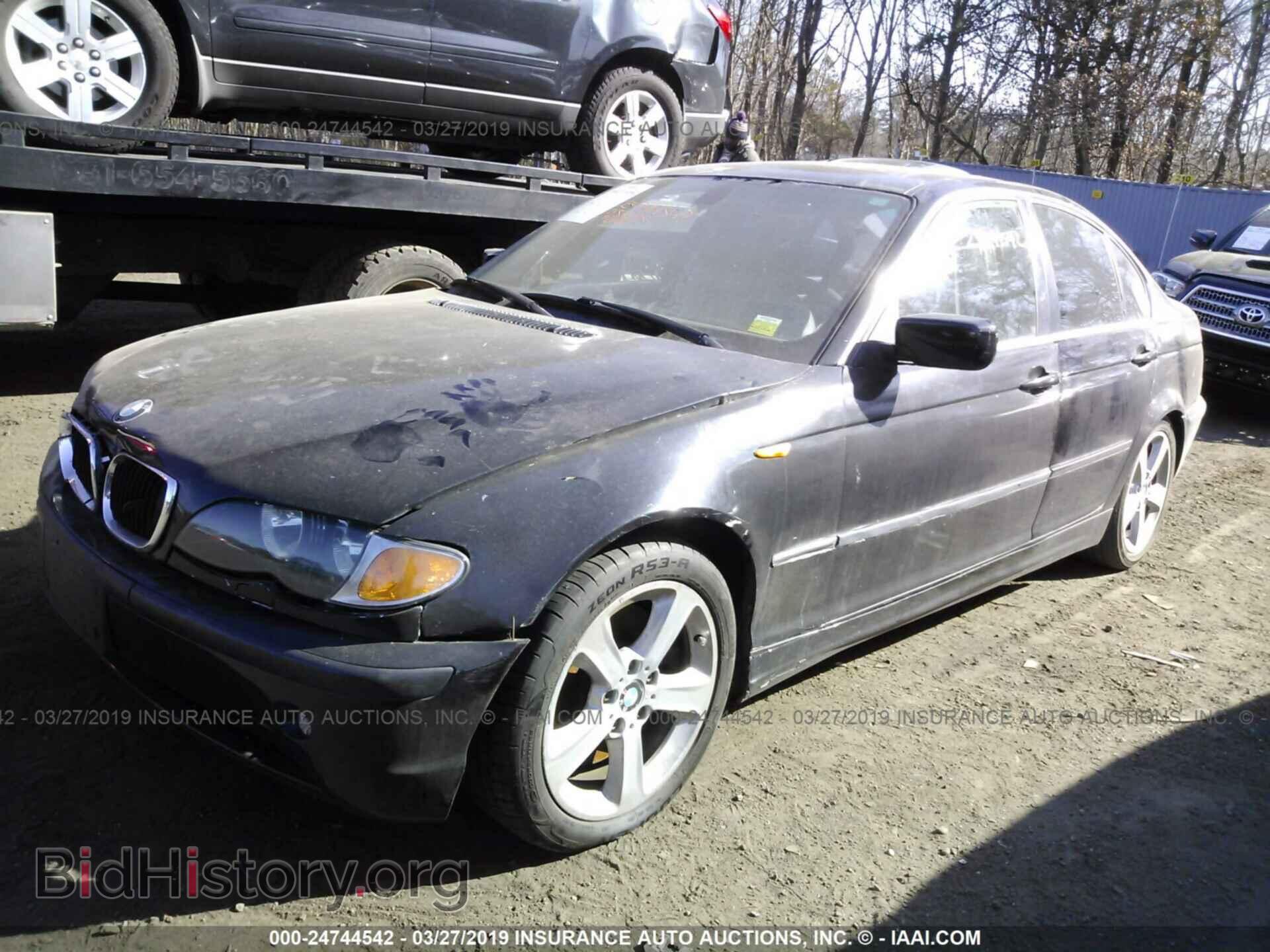 2005 BMW 330 - VIN: WBAEV53495KM42626 - Фото 2
