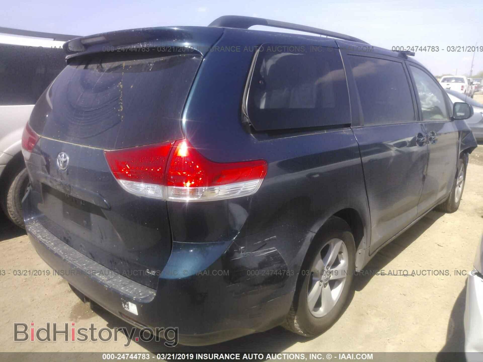 2011 TOYOTA SIENNA - VIN: 5TDKK3DC4BS065426 - Фото 4