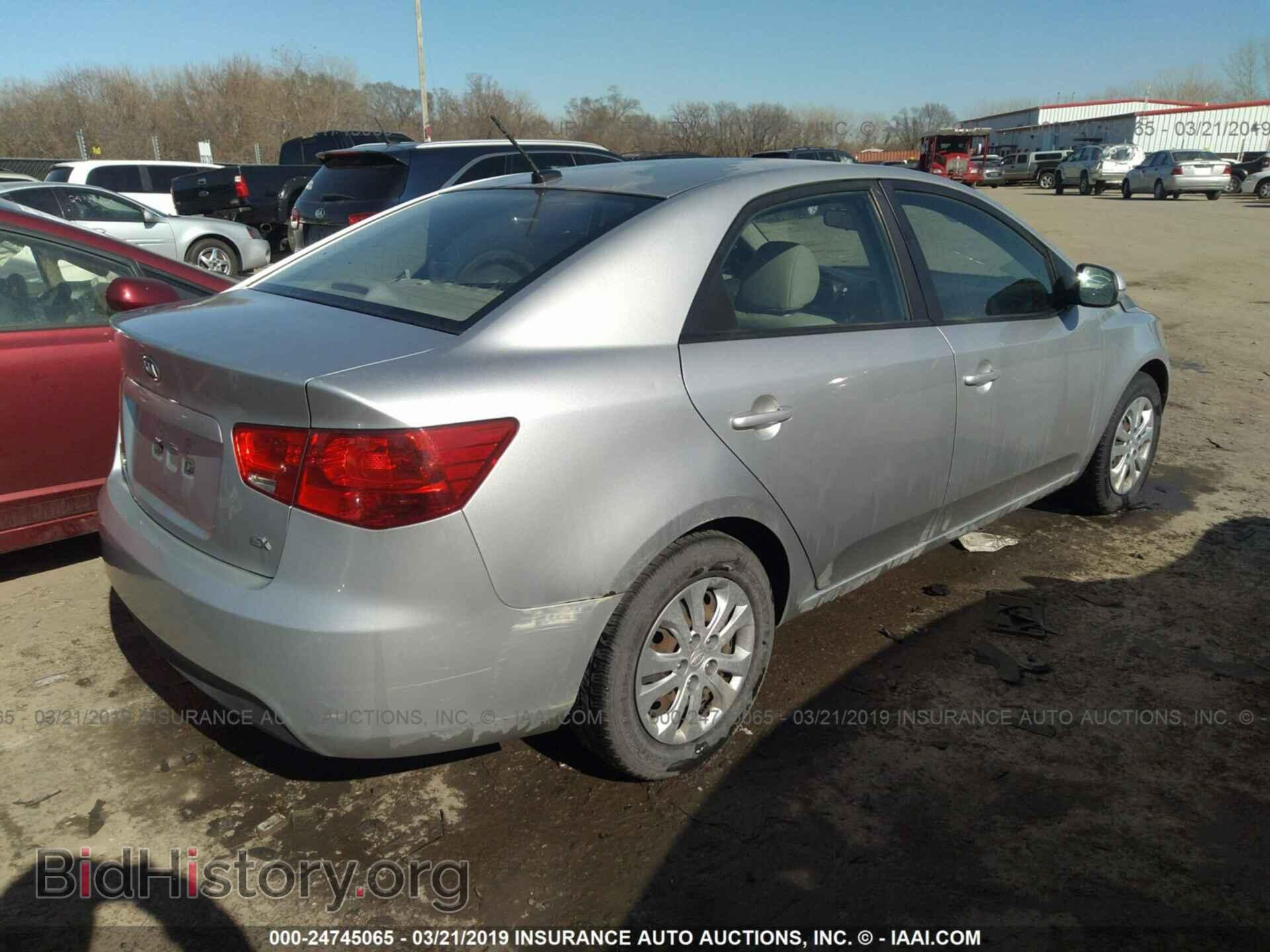 2013 KIA FORTE - VIN: KNAFU4A26D5700438 - Фото 4
