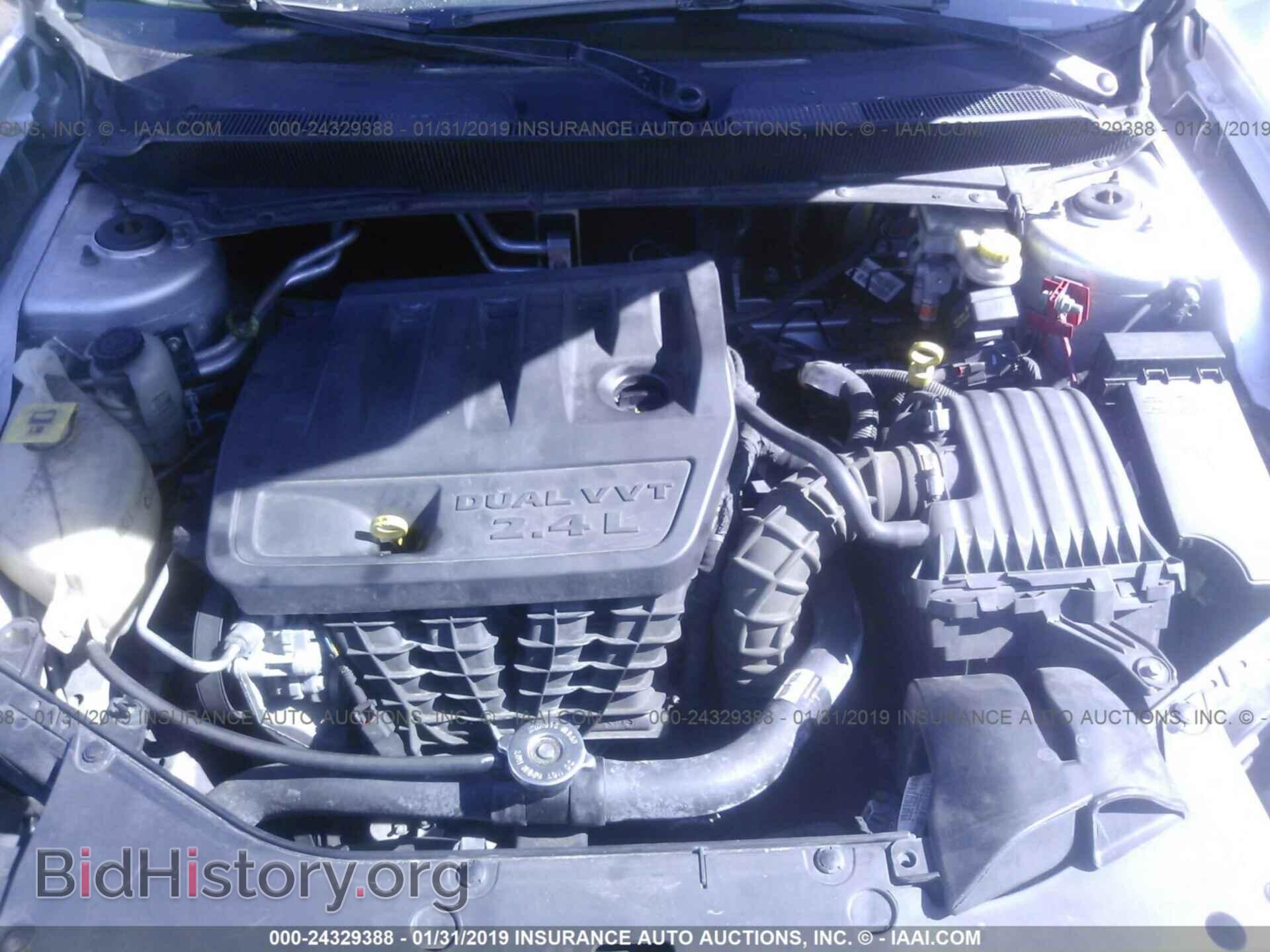 2016 CHRYSLER 300 - VIN: 2C3CCAGG9GH176004 - Фото 10