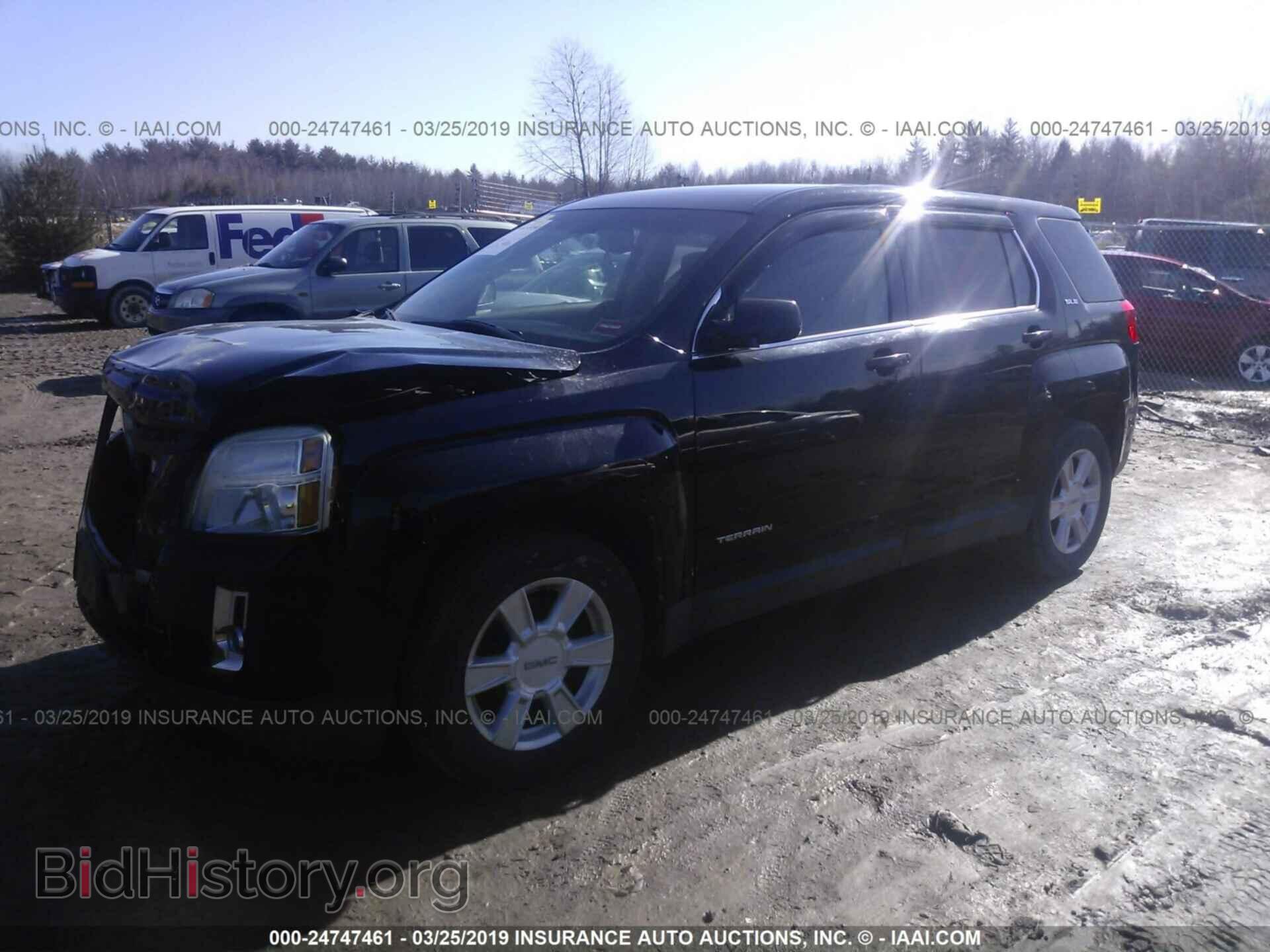 2011 GMC TERRAIN - VIN: 2CTFLREC2B6221753 - Фото 2