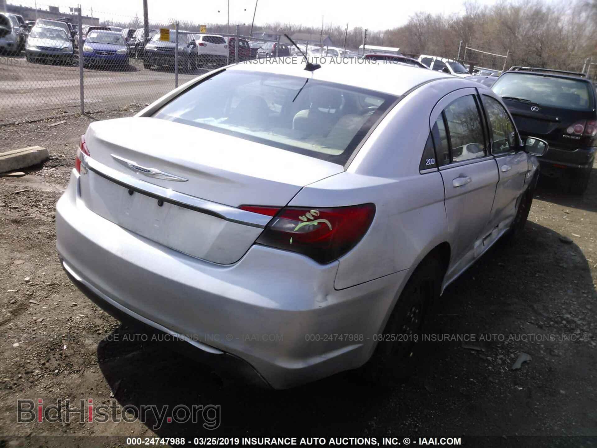 2012 CHRYSLER 200 - VIN: 1C3CCBAB8CN189573 - Фото 4