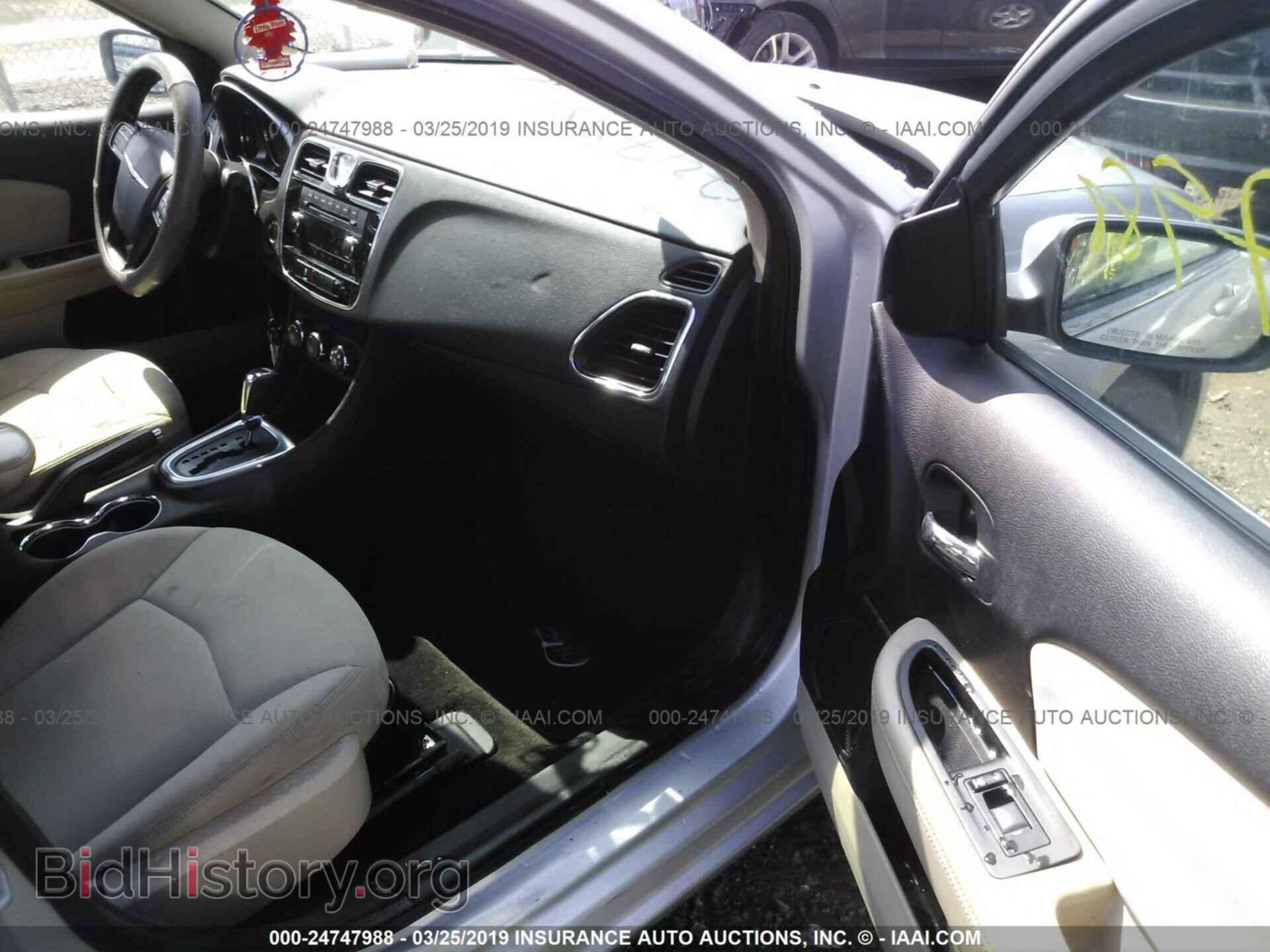 2012 CHRYSLER 200 - VIN: 1C3CCBAB8CN189573 - Фото 5