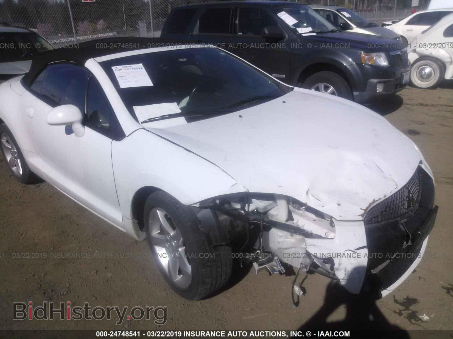 Photo 4A37L2EF6BE003227 - MITSUBISHI ECLIPSE 2011