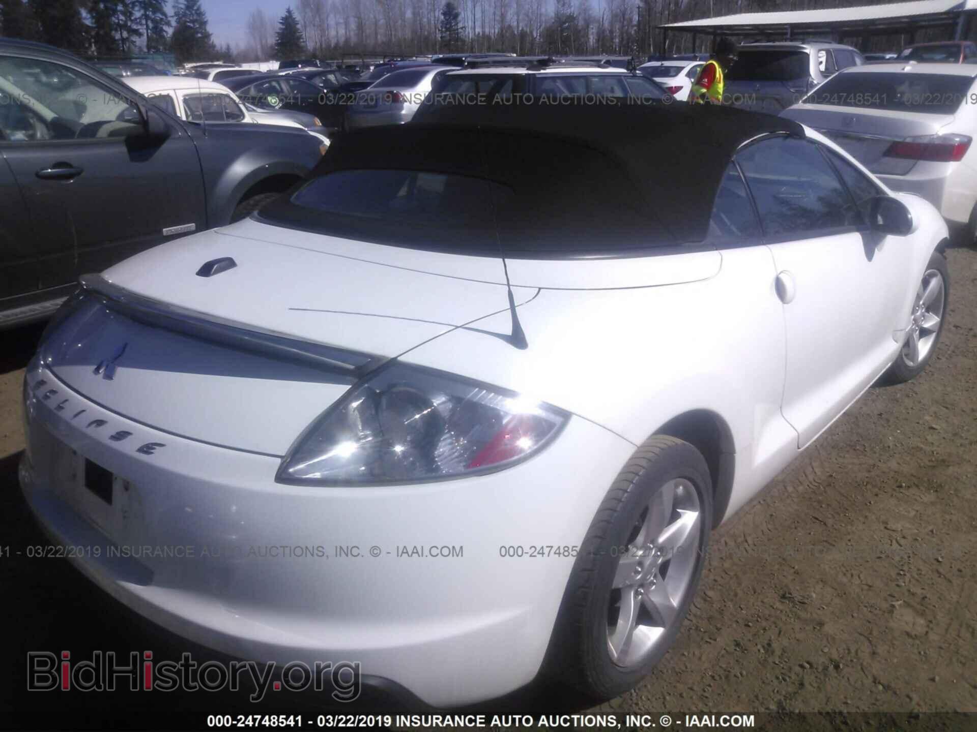 2011 MITSUBISHI ECLIPSE - VIN: 4A37L2EF6BE003227 - Photo 4