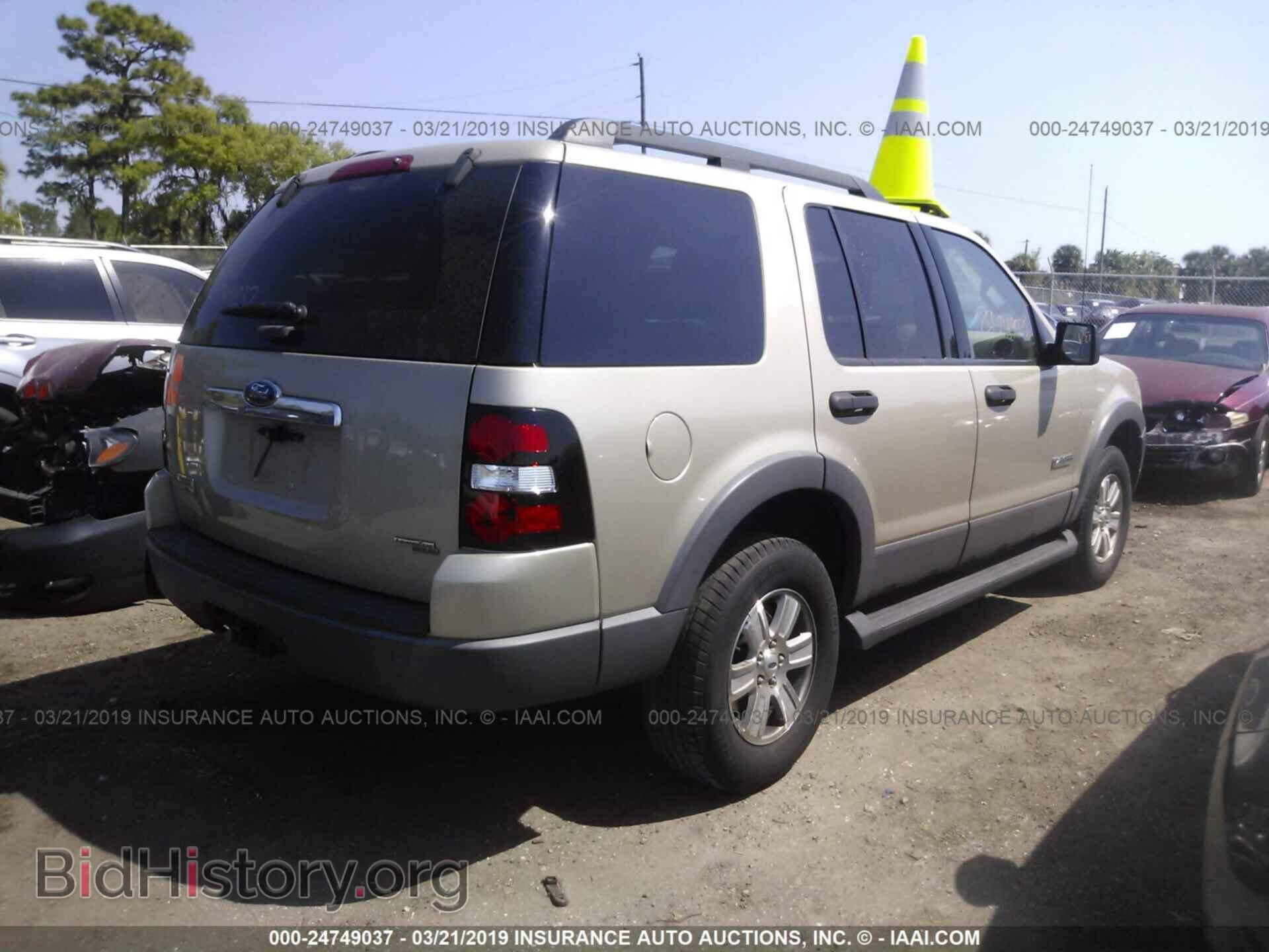 2006 FORD EXPLORER - VIN: 1FMEU63E26UB52427 - Фото 4