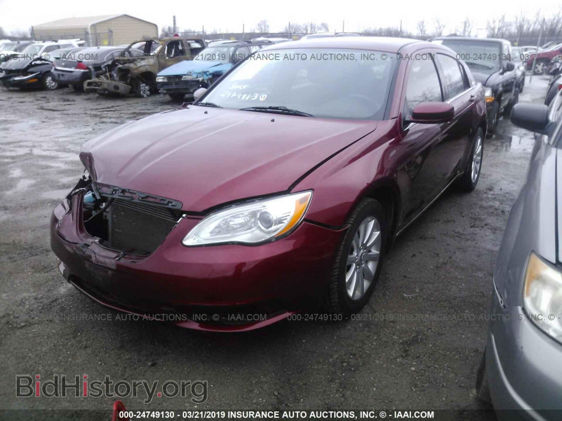 2012 CHRYSLER 200 - VIN: 1C3CCBBB9CN288210 - Фото 2