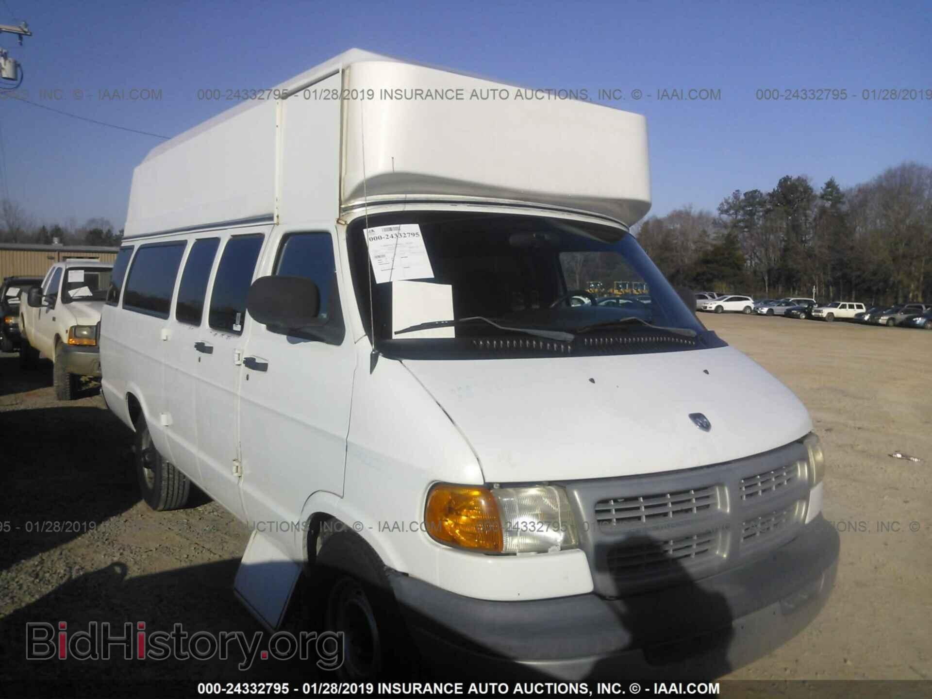 Photo 2B7LB31Z72K126718 - DODGE RAM VAN 2002