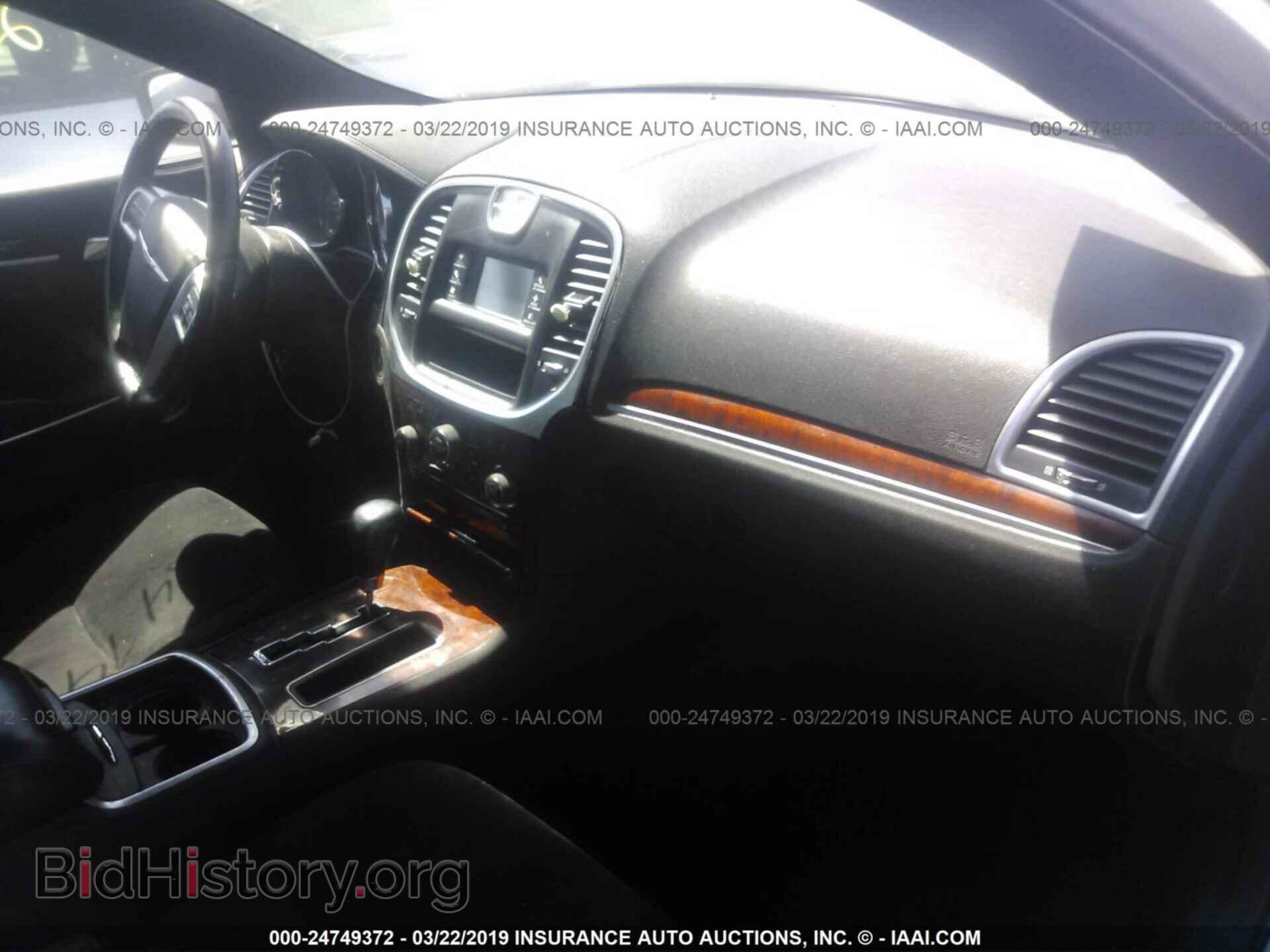 2012 CHRYSLER 300 - VIN: 2C3CCAAG1CH114244 - Фото 5