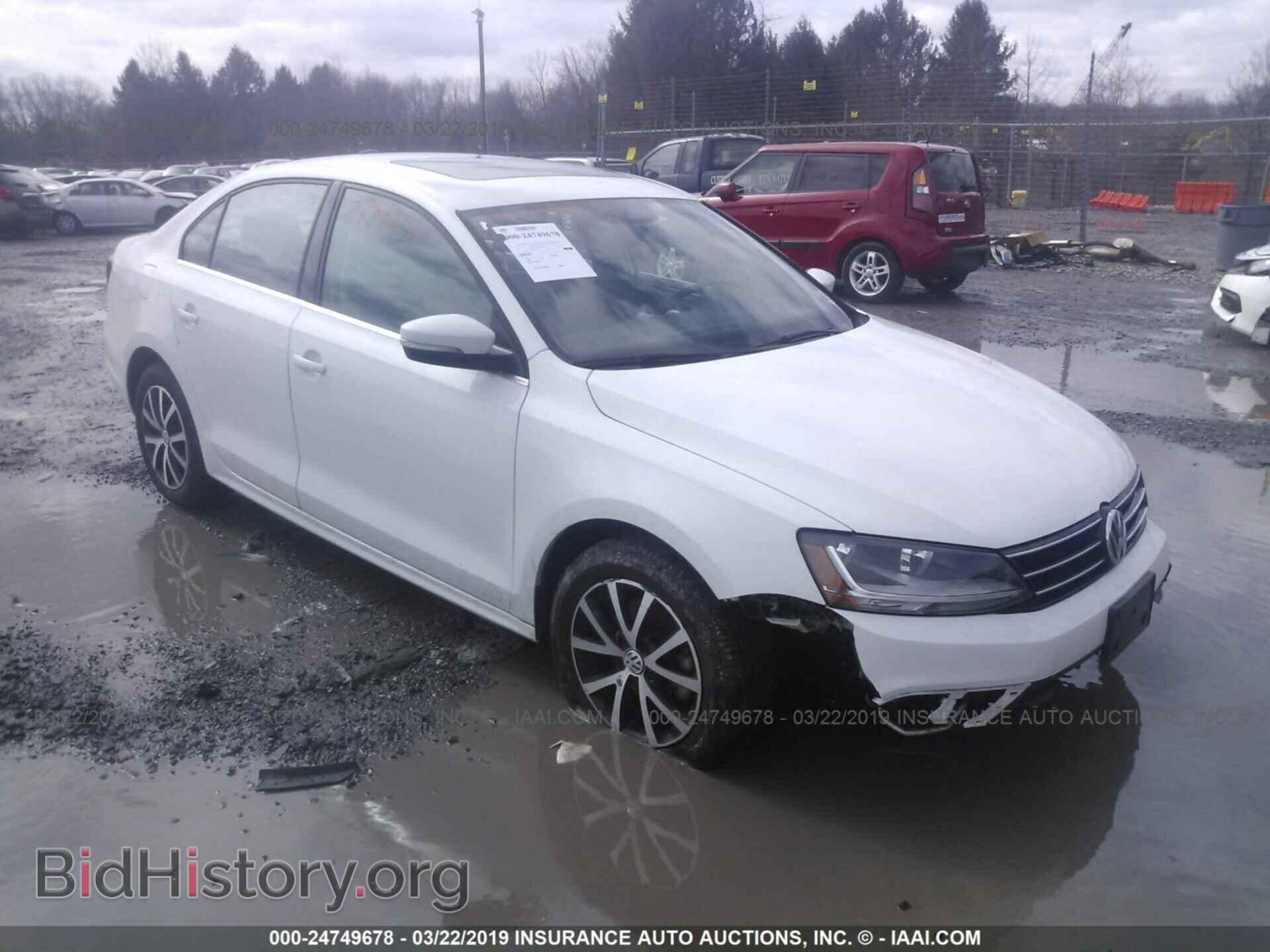 Фотография 3VWDB7AJ7HM414572 - VOLKSWAGEN JETTA 2017