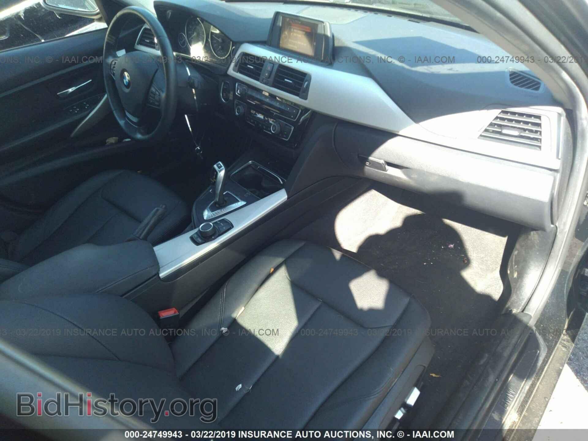 2016 BMW 320 - VIN: WBA8A9C51GK617530 - Photo 5