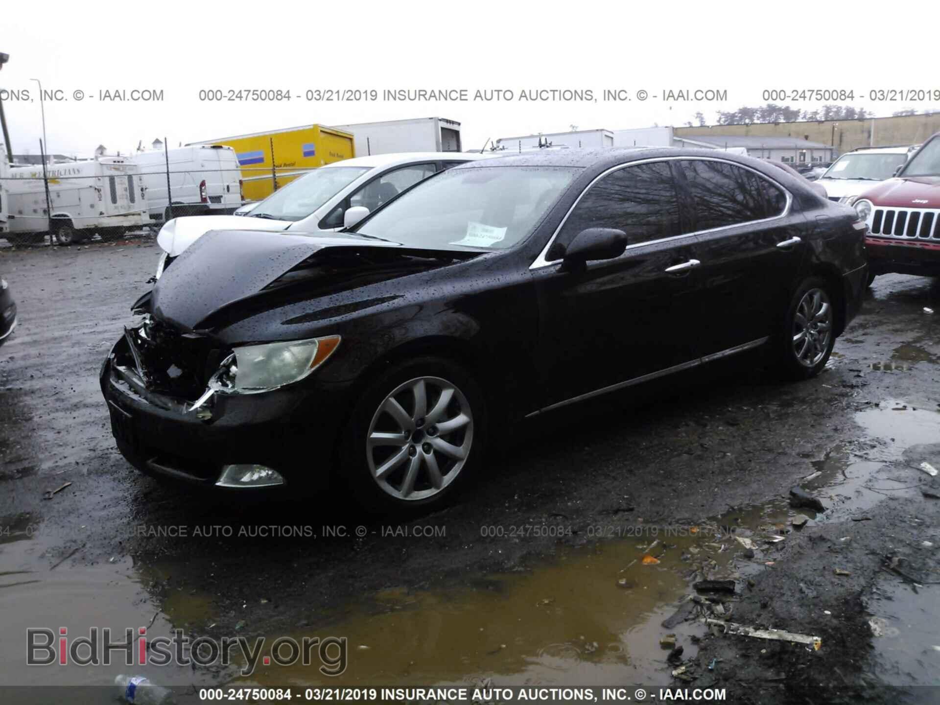 2008 LEXUS LS - VIN: JTHBL46F785069932 - Photo 2