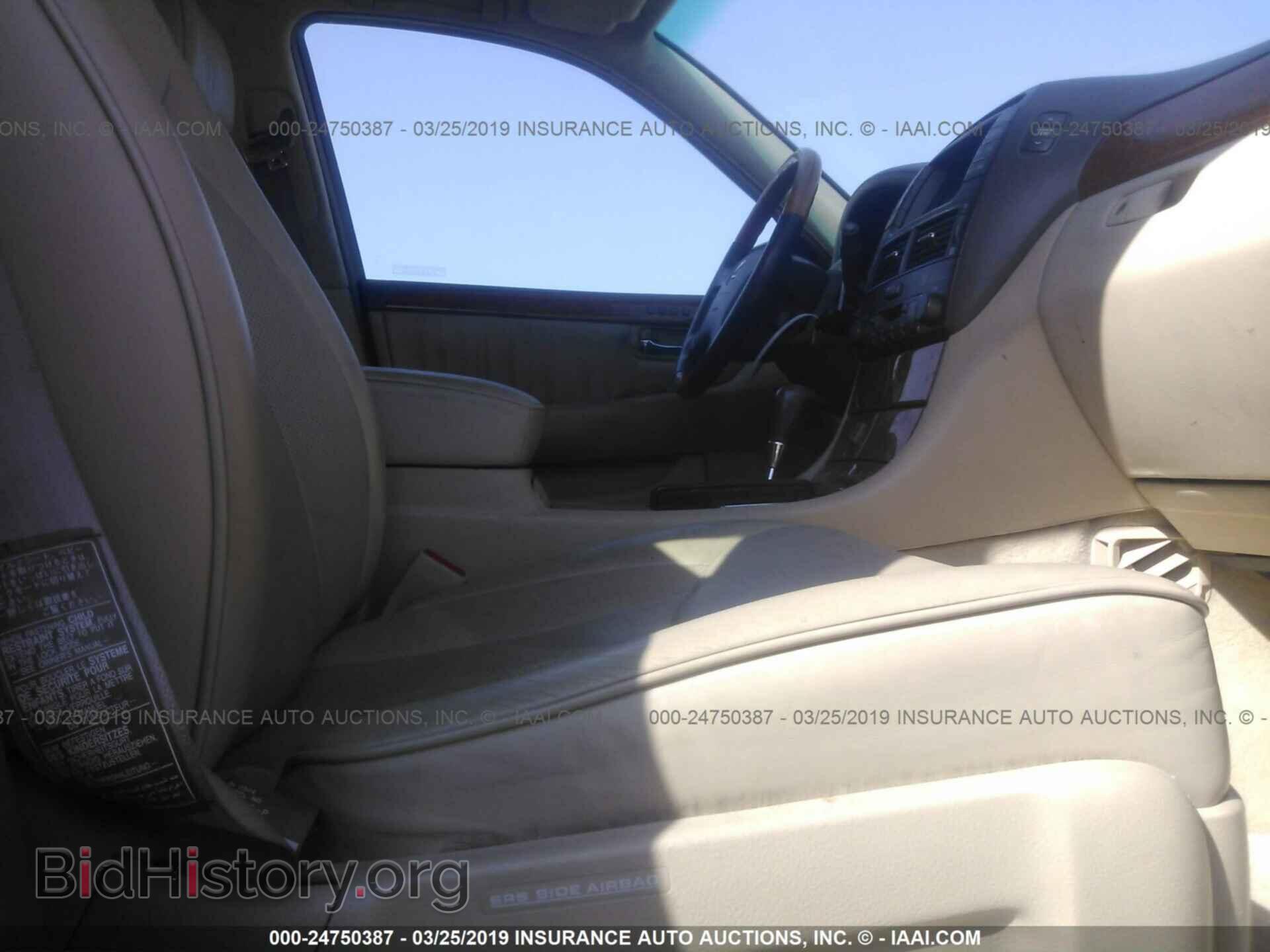 2004 LEXUS LS - VIN: JTHBN36FX40166876 - Photo 5