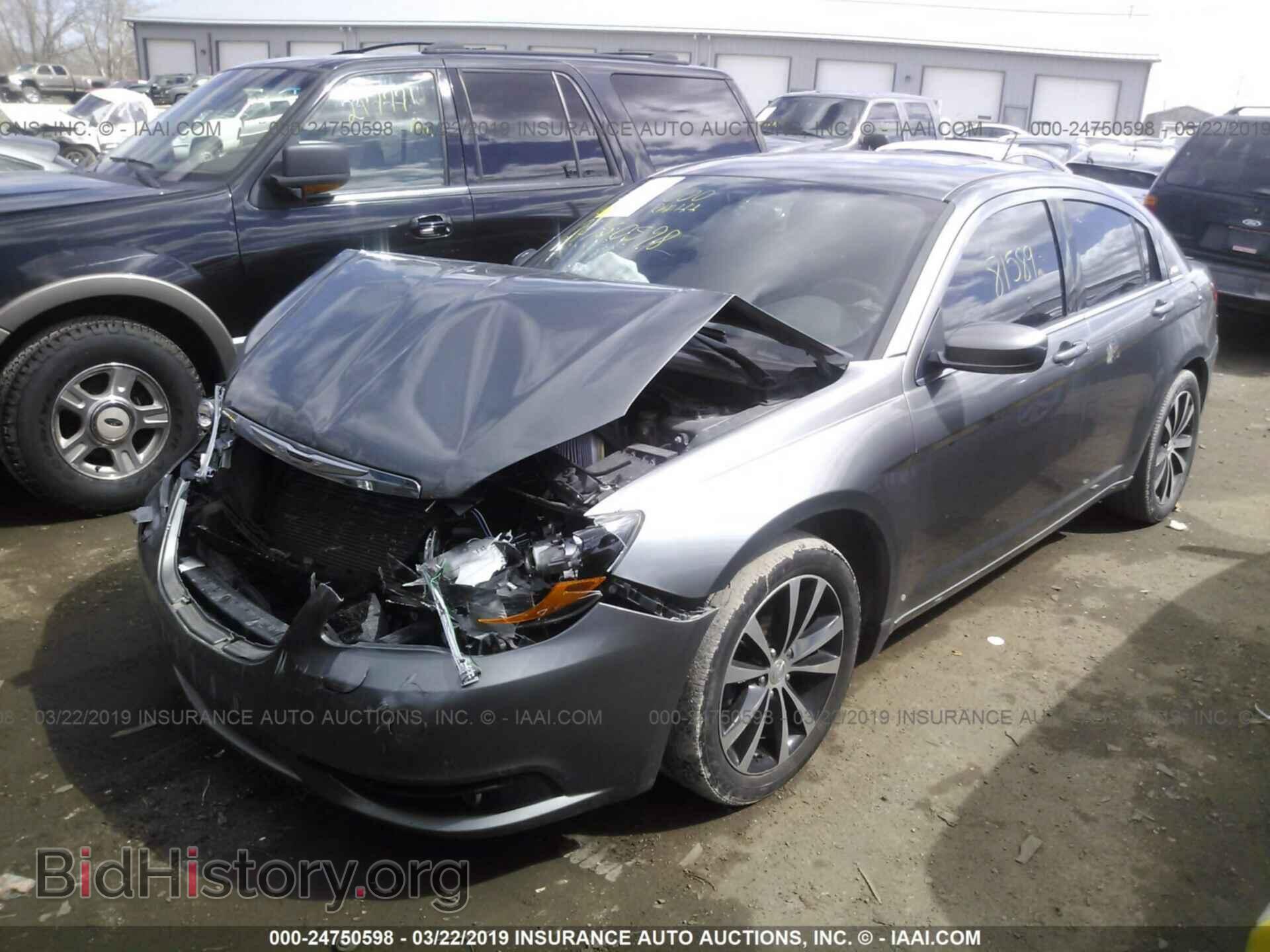 2013 CHRYSLER 200 - VIN: 1C3CCBBB5DN543579 - Фото 2
