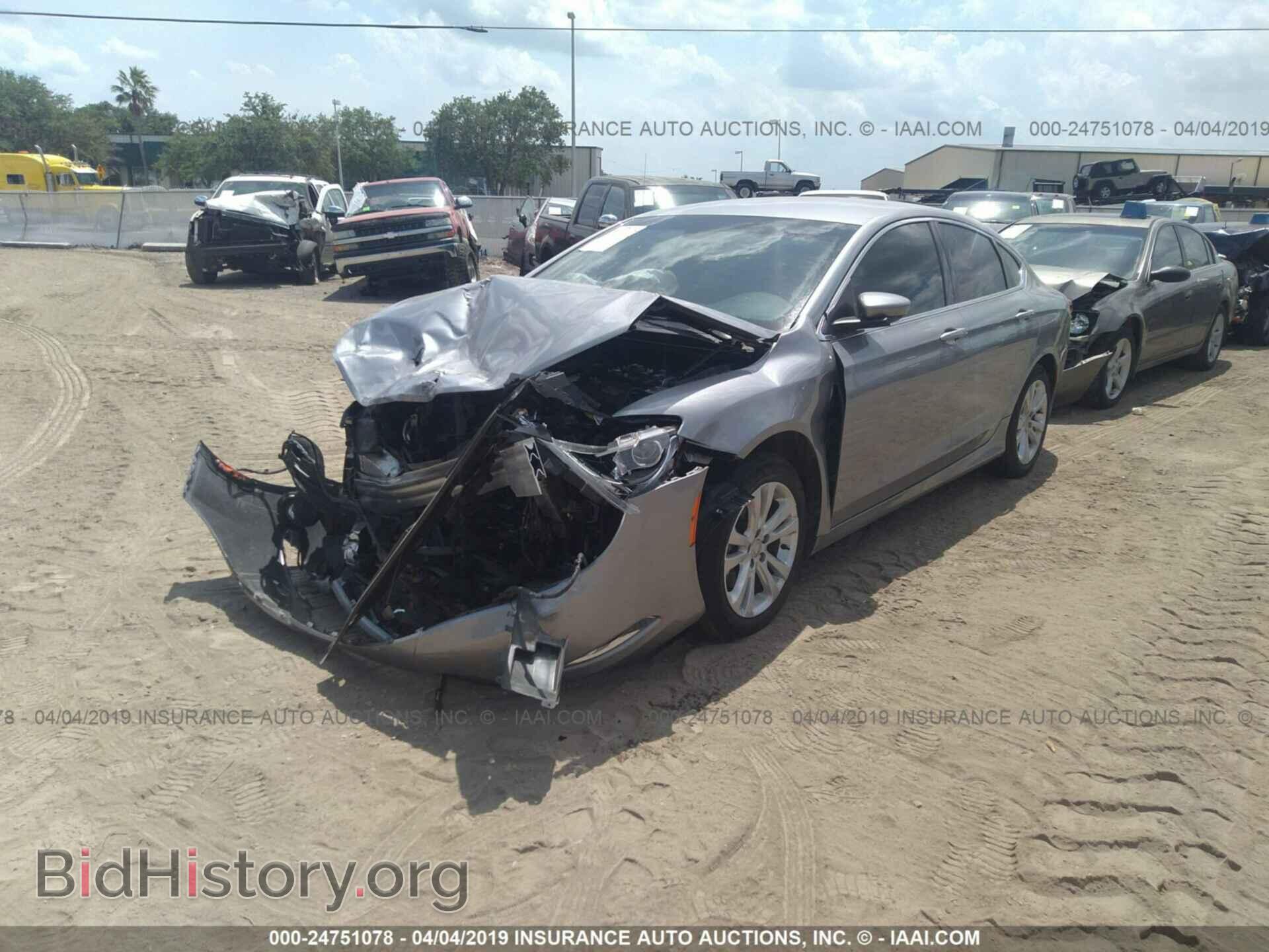2017 CHRYSLER 200 - VIN: 1C3CCCAB7HN500617 - Фото 2