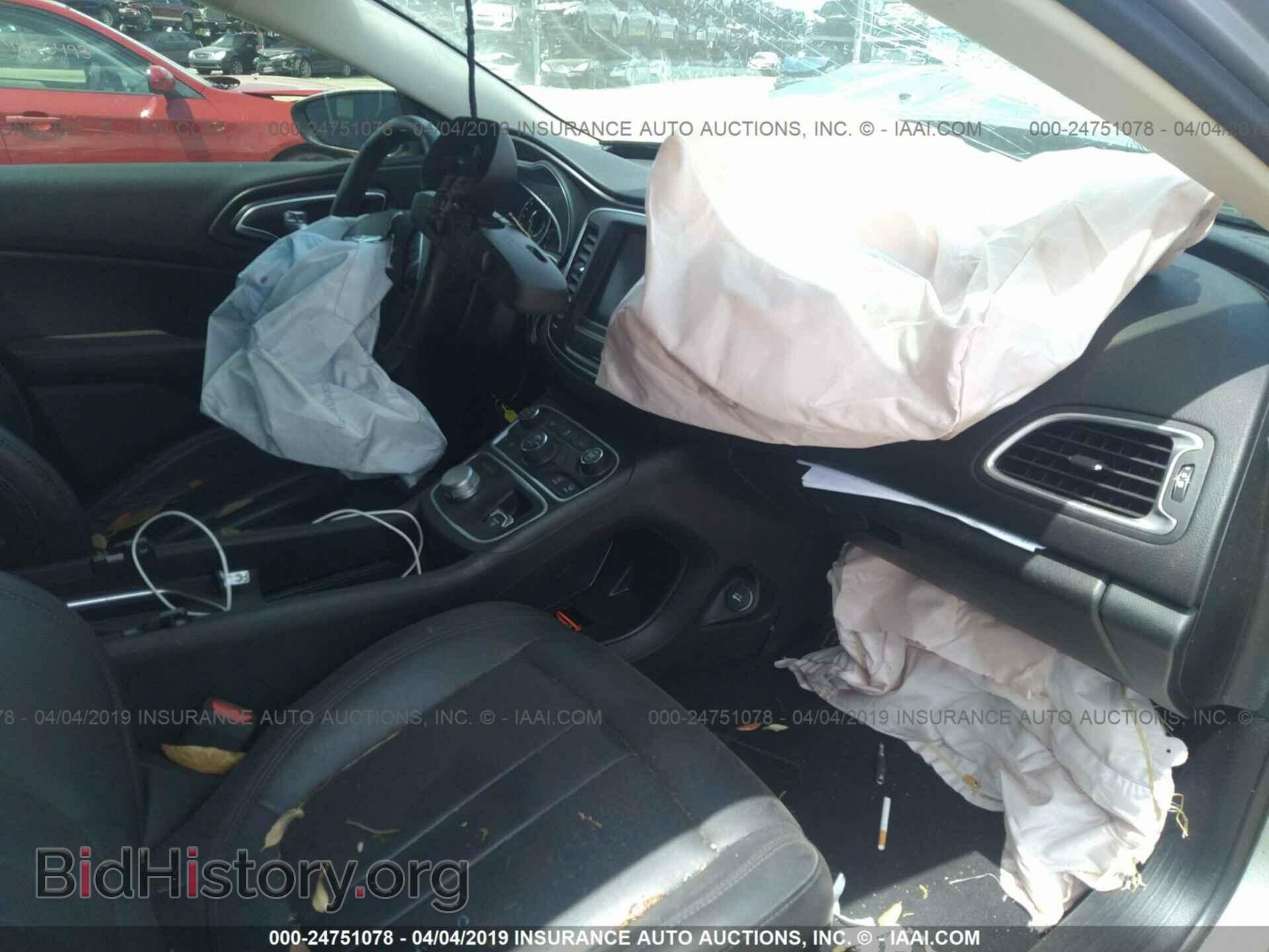 2017 CHRYSLER 200 - VIN: 1C3CCCAB7HN500617 - Фото 5